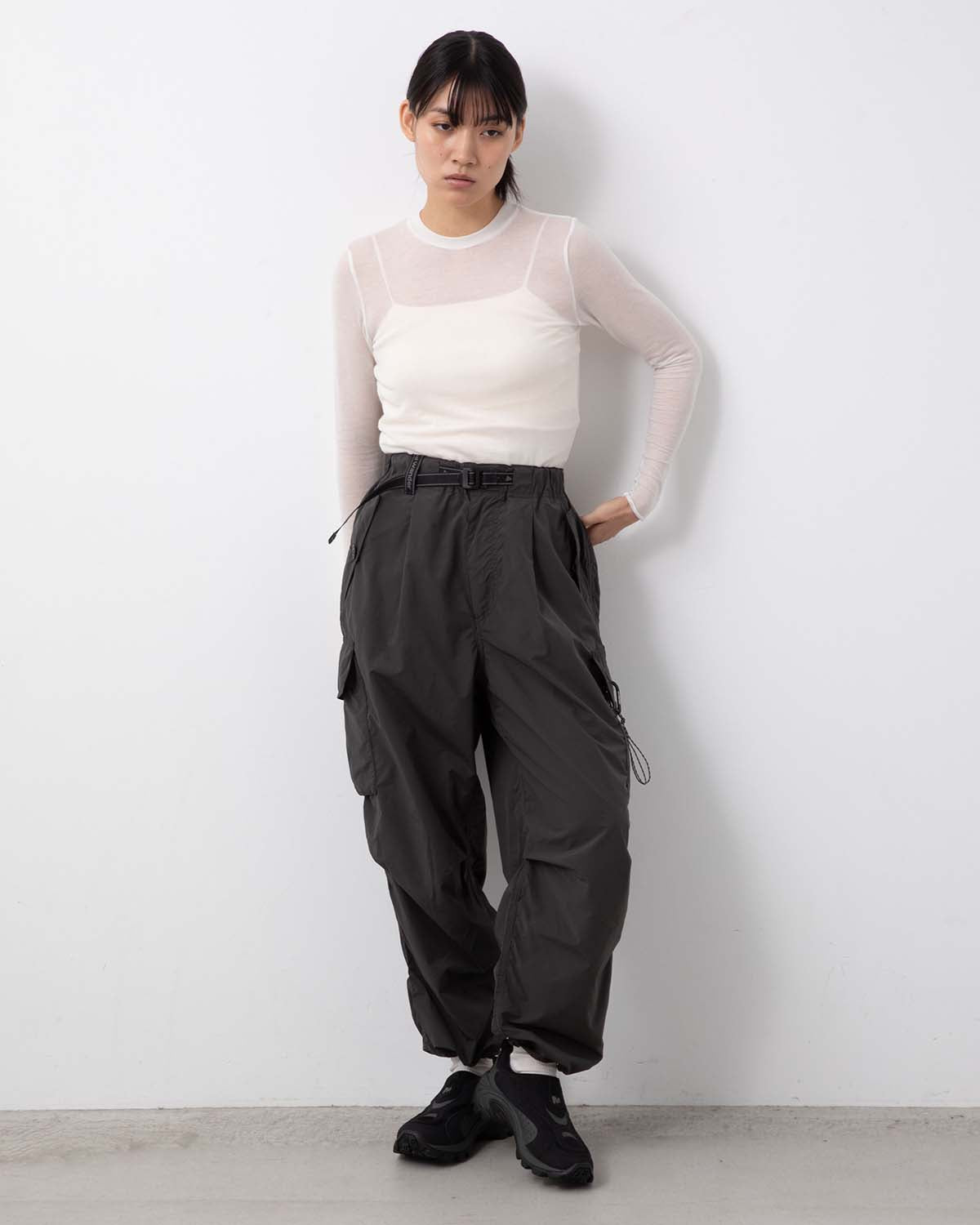 OVERSIZED CARGO PANTS (WOMEN'S)
