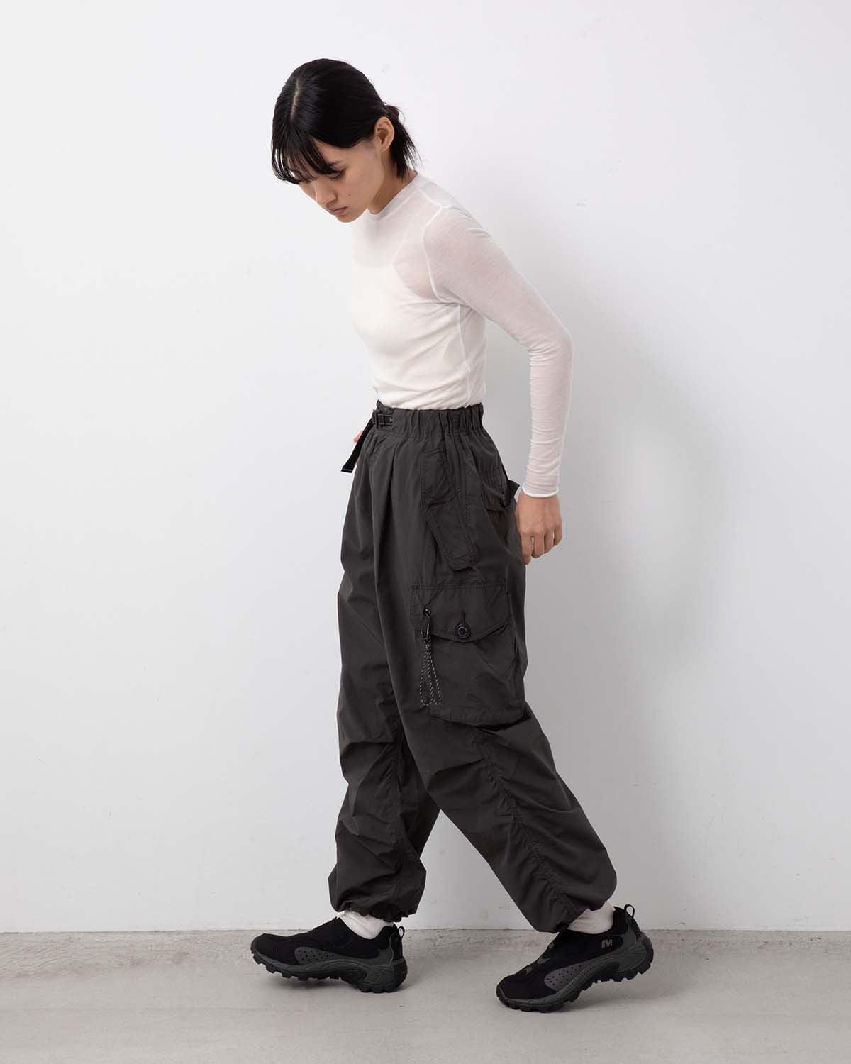 OVERSIZED CARGO PANTS (WOMEN'S)