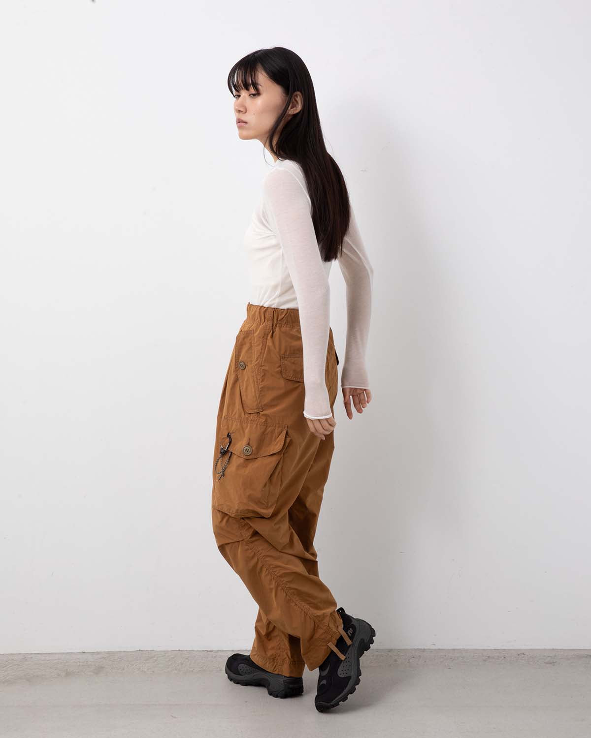 OVERSIZED CARGO PANTS (WOMEN'S)
