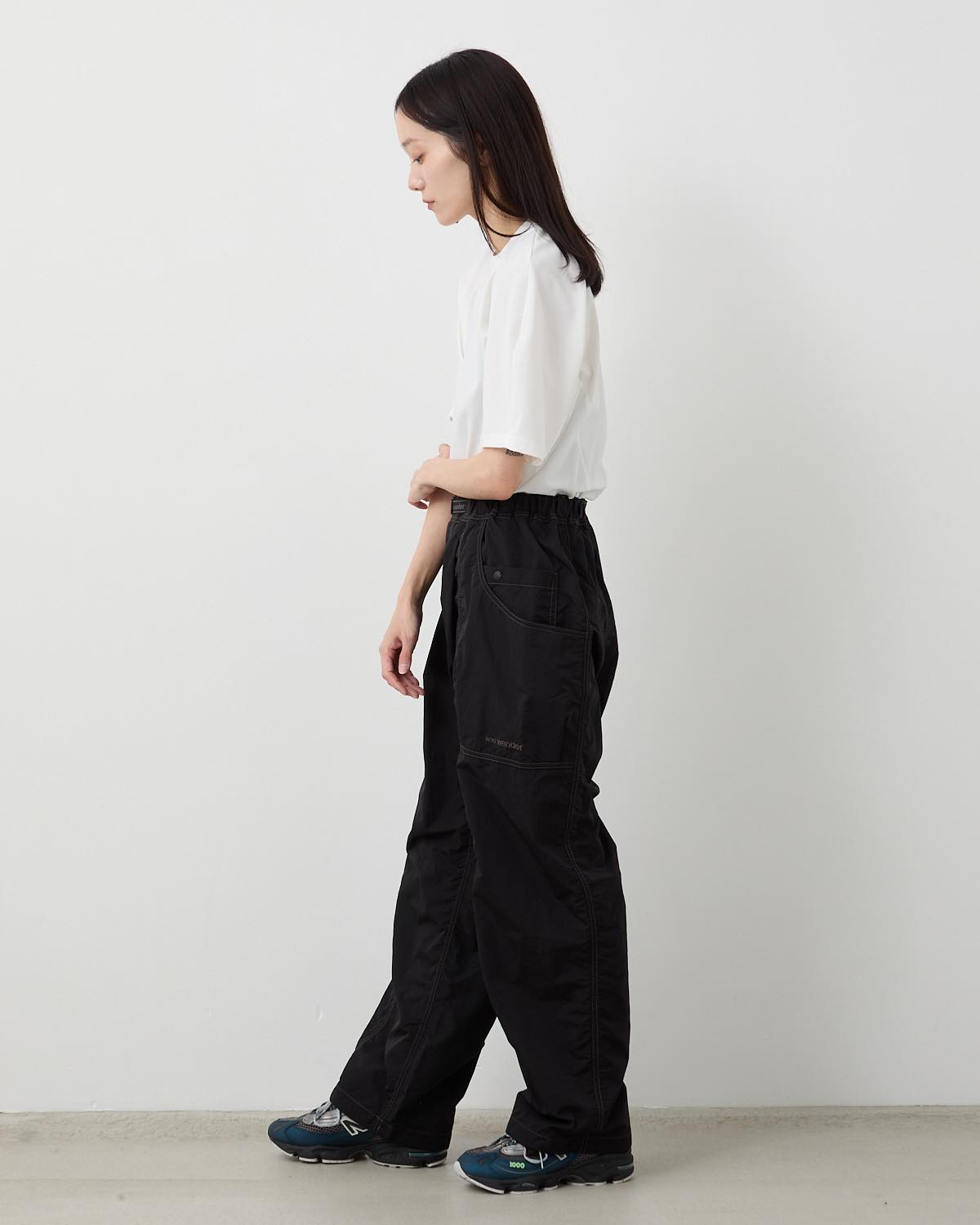 CRINKLED NYLON PANTS (WOMEN'S)