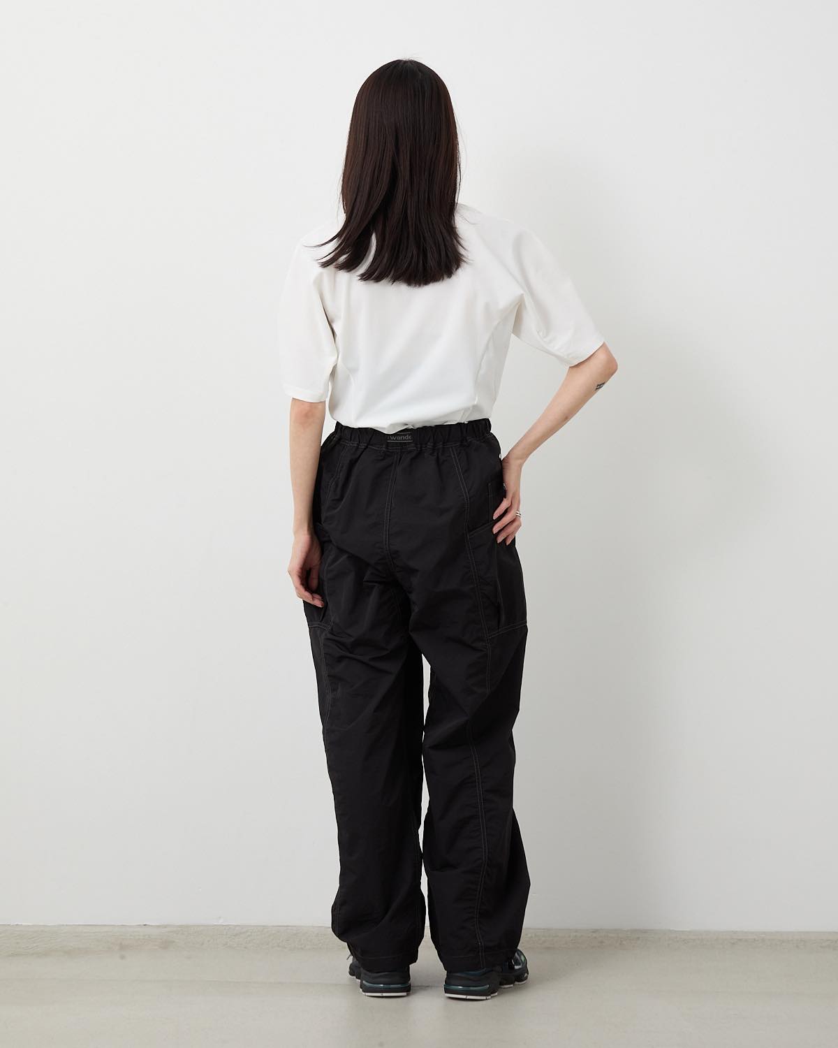 CRINKLED NYLON PANTS (WOMEN'S)