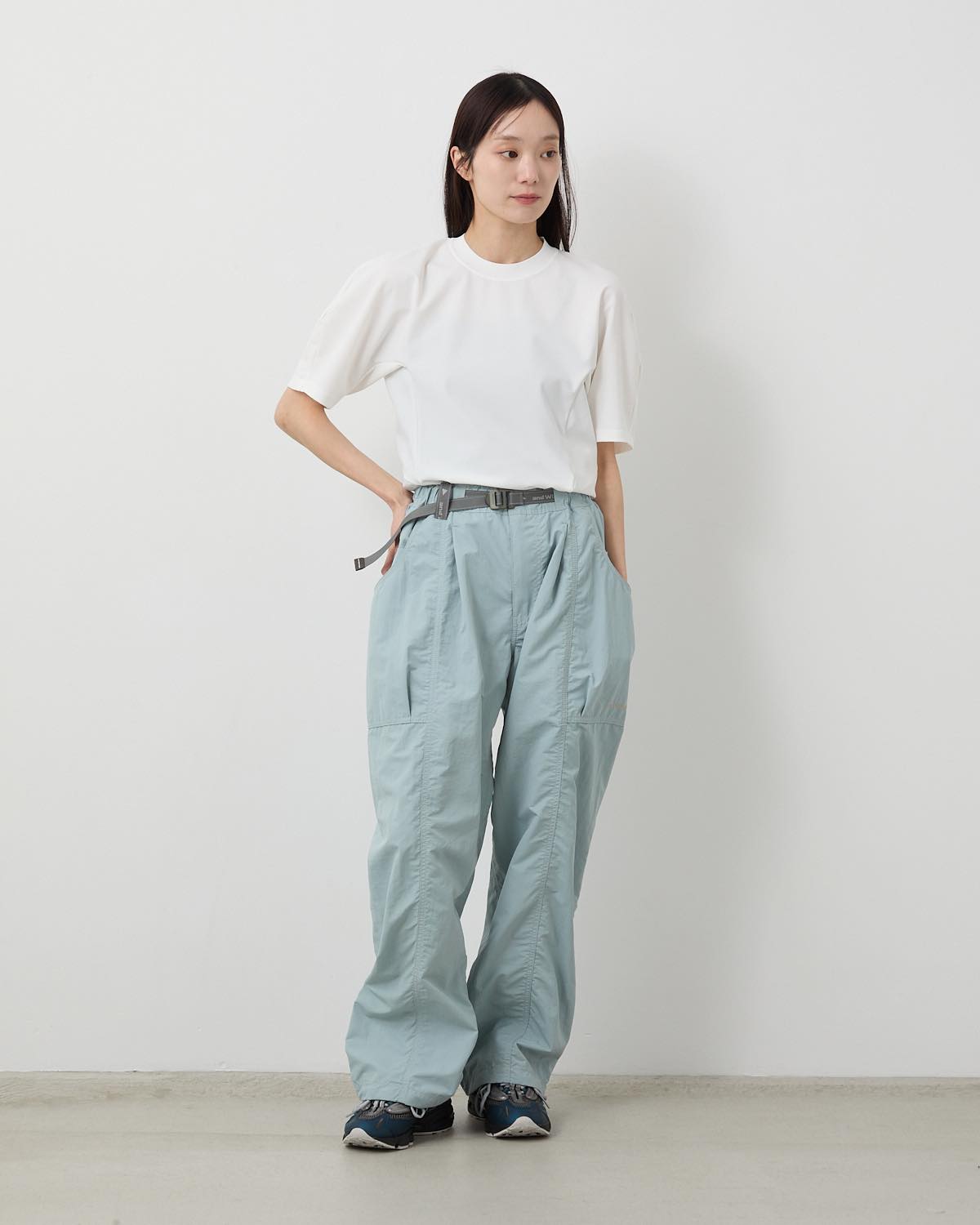 CRINKLED NYLON PANTS (WOMEN'S)