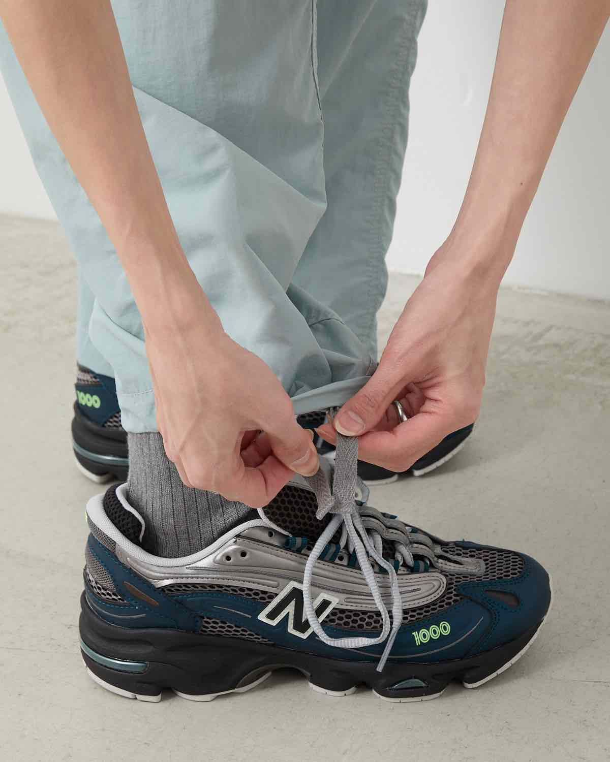 CRINKLED NYLON PANTS (WOMEN'S)