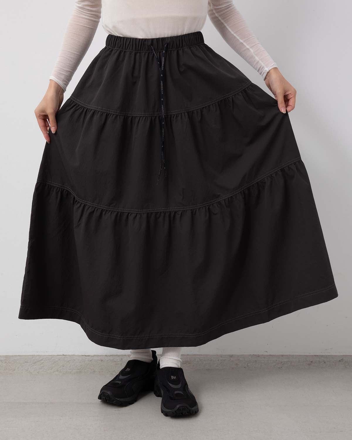 CRINKLED NYLON SKIRT 2 (W)