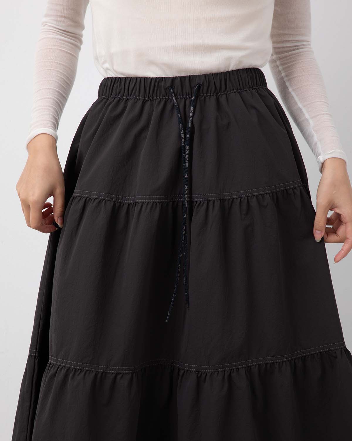 CRINKLED NYLON SKIRT 2 (W)