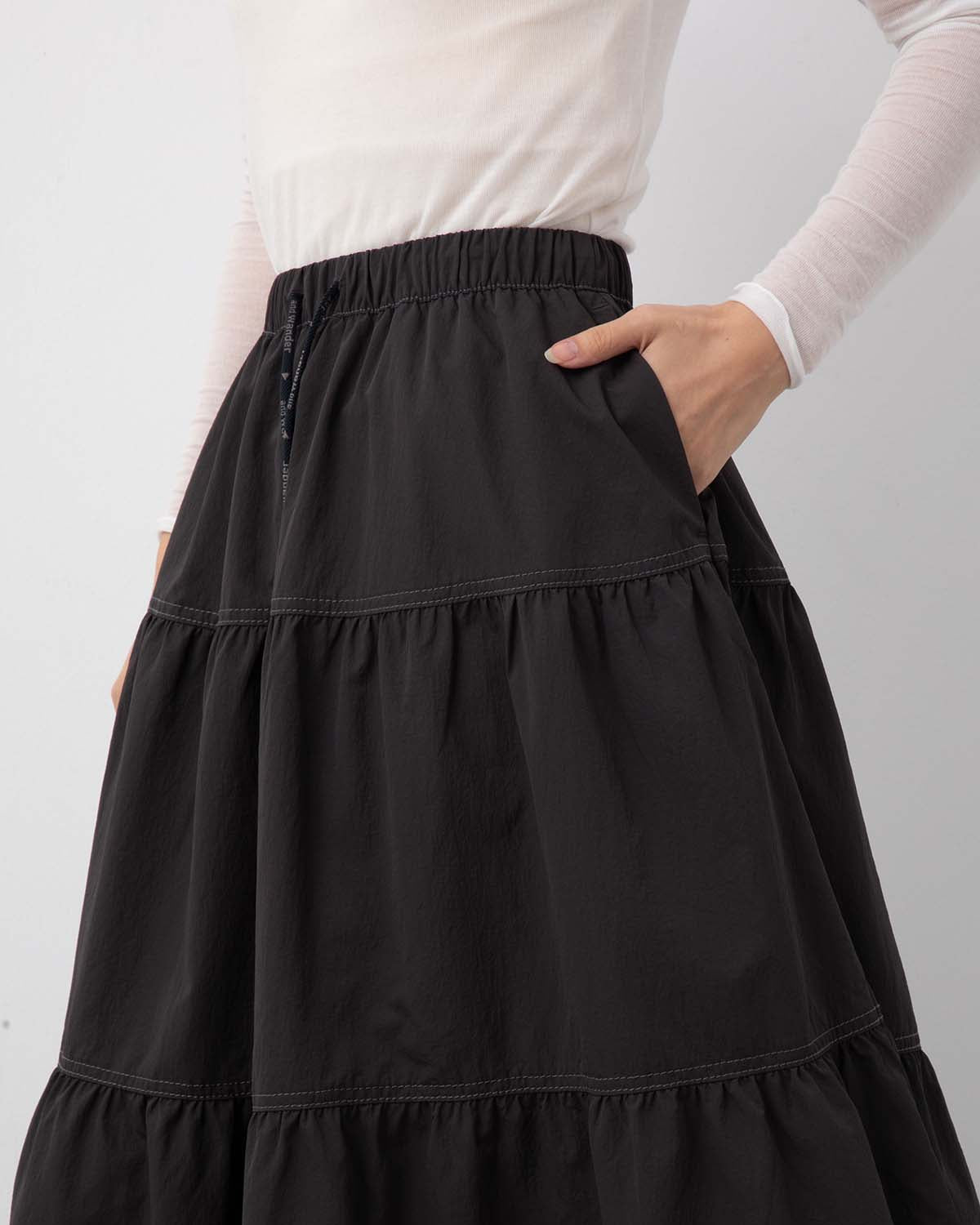 CRINKLED NYLON SKIRT 2 (W)