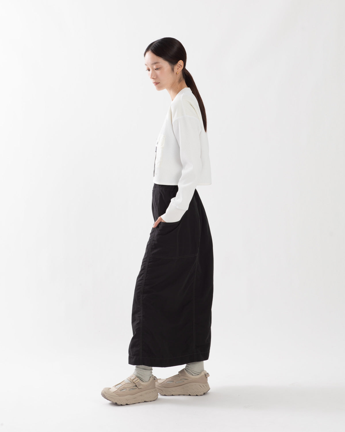 CRINKLED NYLON SKIRT (W)