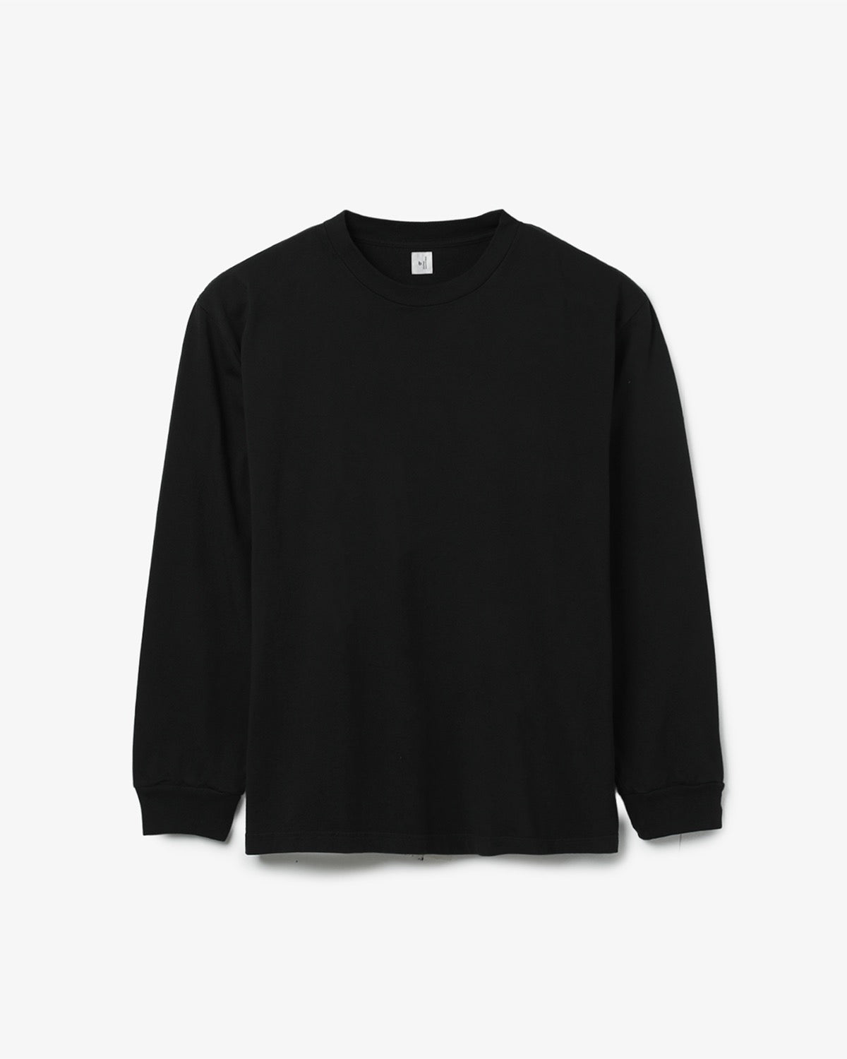 CLASSIC LONG-SLEEVE TEE