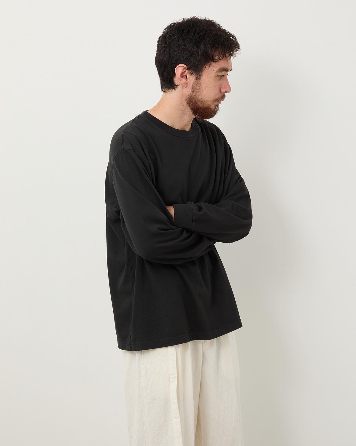 CLASSIC LONG-SLEEVE TEE