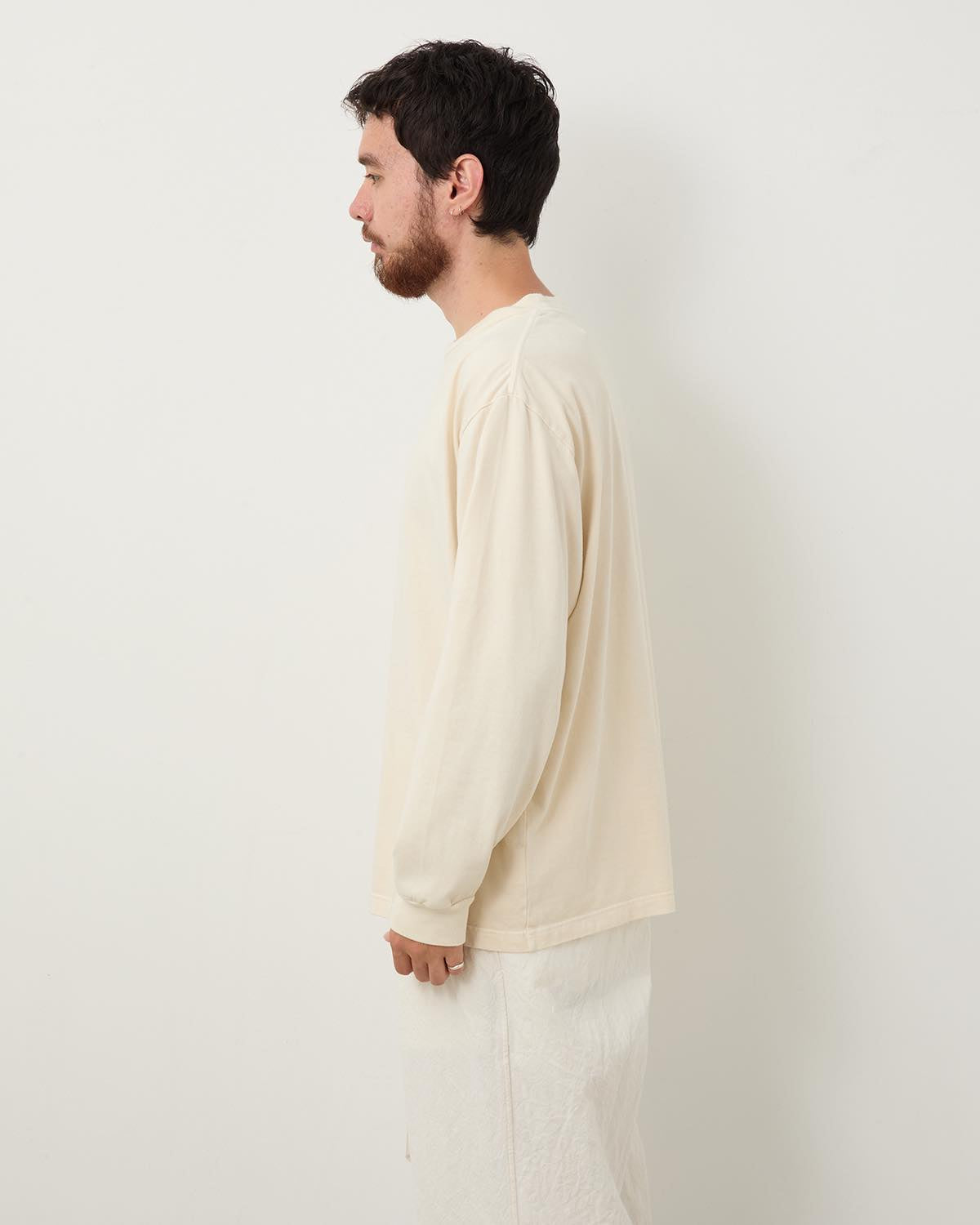 CLASSIC LONG-SLEEVE TEE