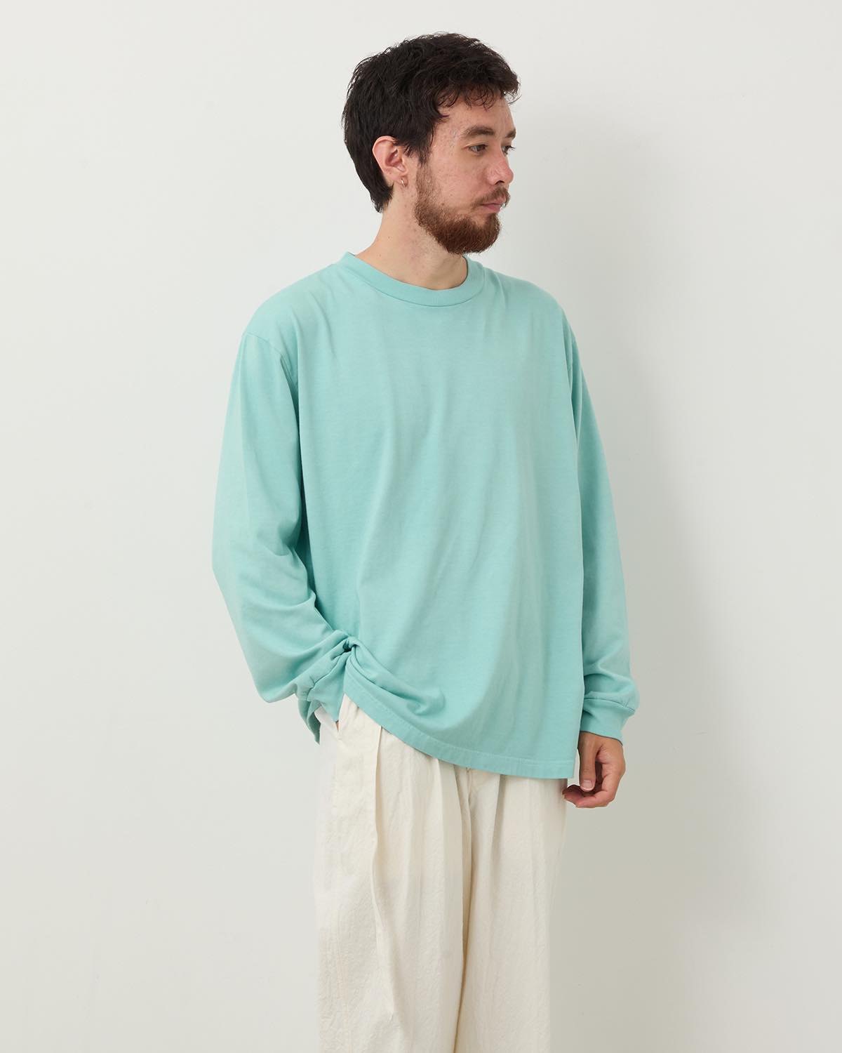 CLASSIC LONG-SLEEVE TEE