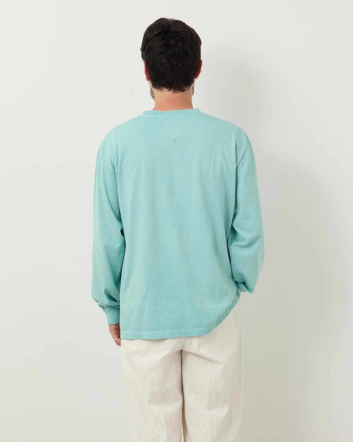 CLASSIC LONG-SLEEVE TEE