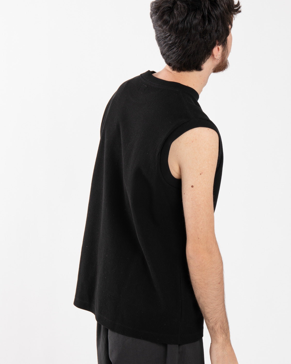 ROUGH&SMOOTH THERMAL SLEEVELESS