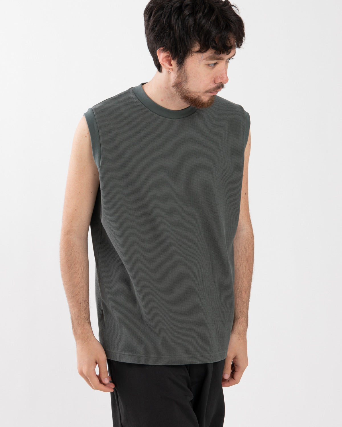 ROUGH&SMOOTH THERMAL SLEEVELESS