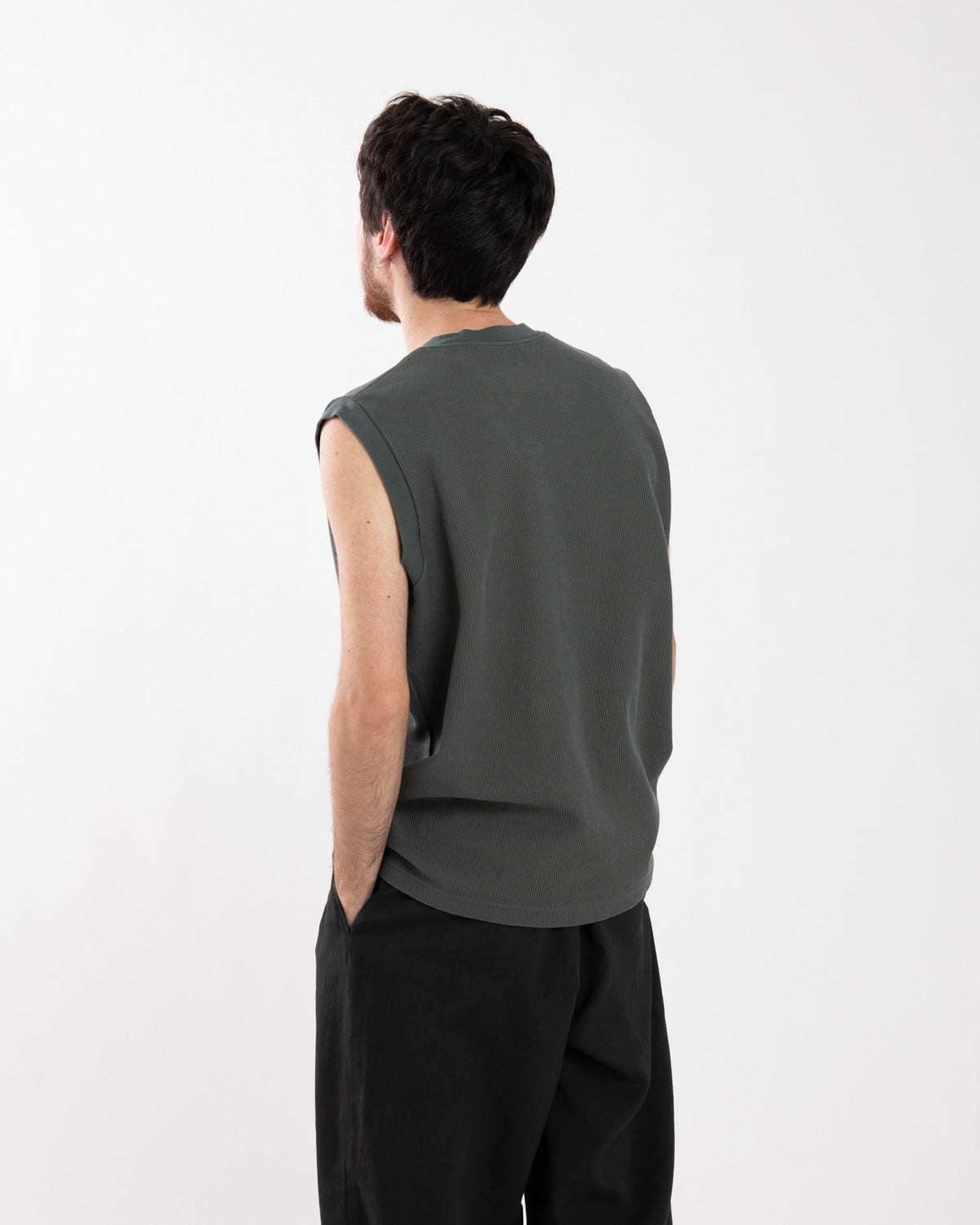 ROUGH&SMOOTH THERMAL SLEEVELESS