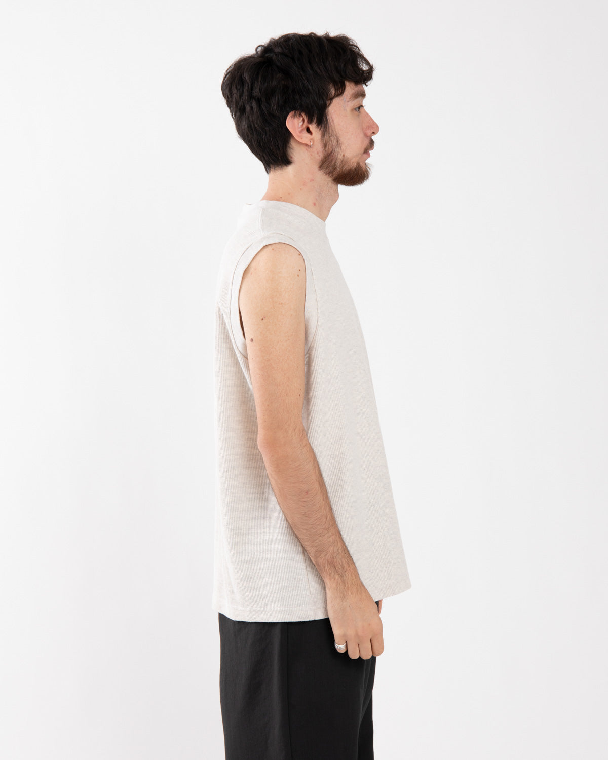 ROUGH&SMOOTH THERMAL SLEEVELESS