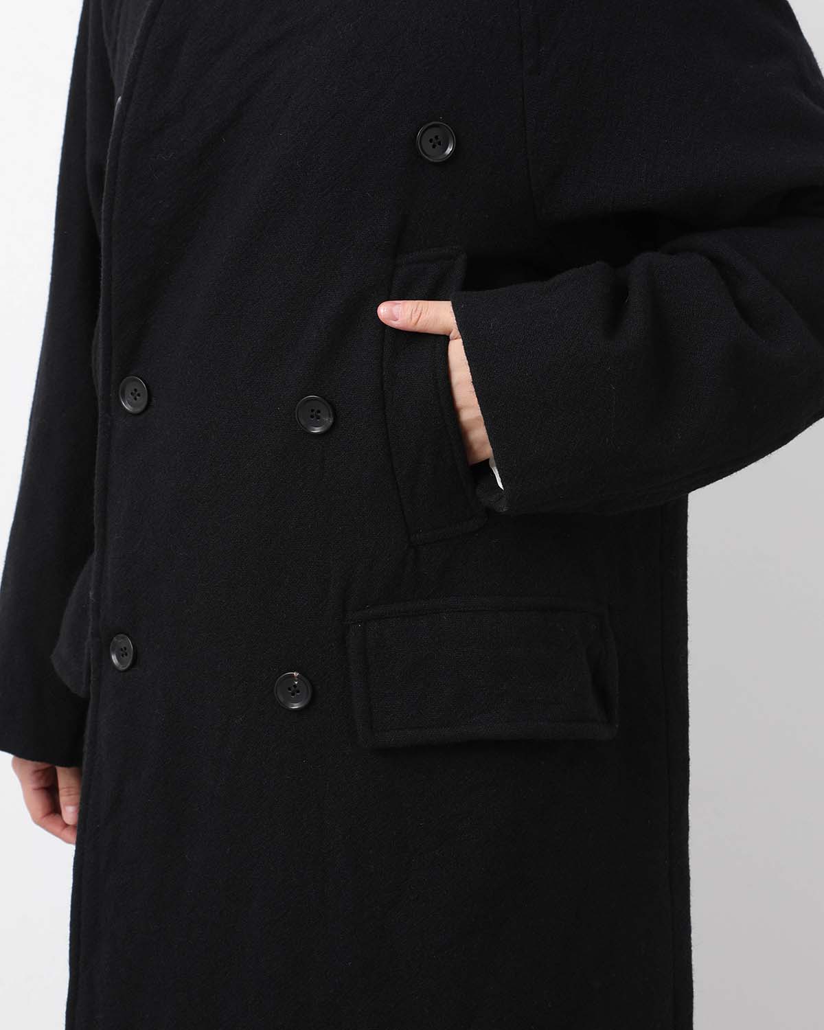 CLASSIC WOOL DOUBLE-BREASTED COAT