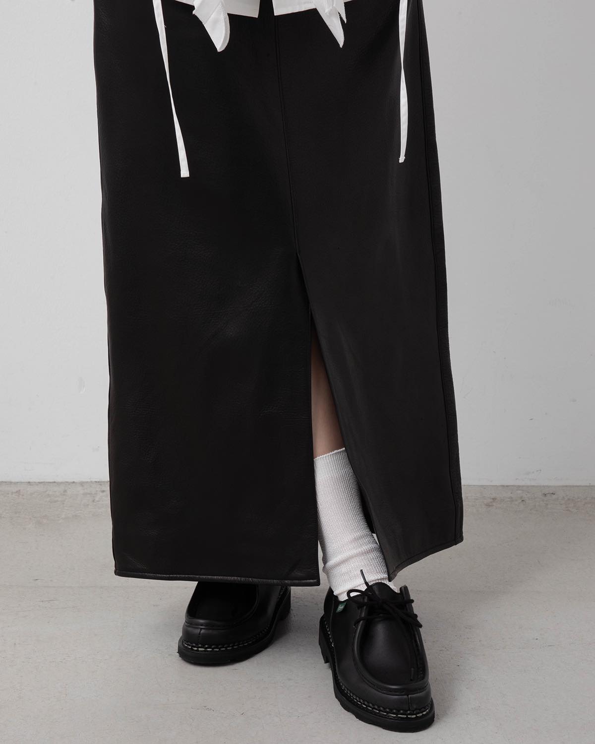 STEER LEATHER BELTED SKIRT