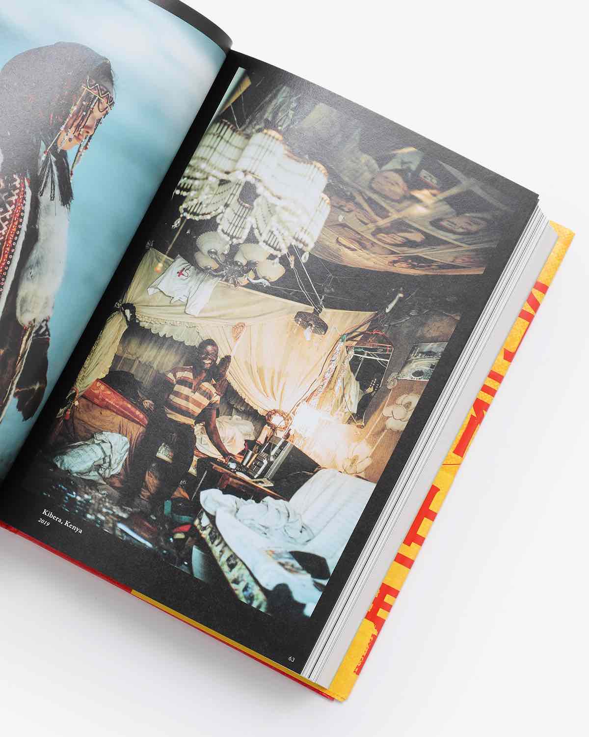 奇界/世界 佐藤健寿作品集