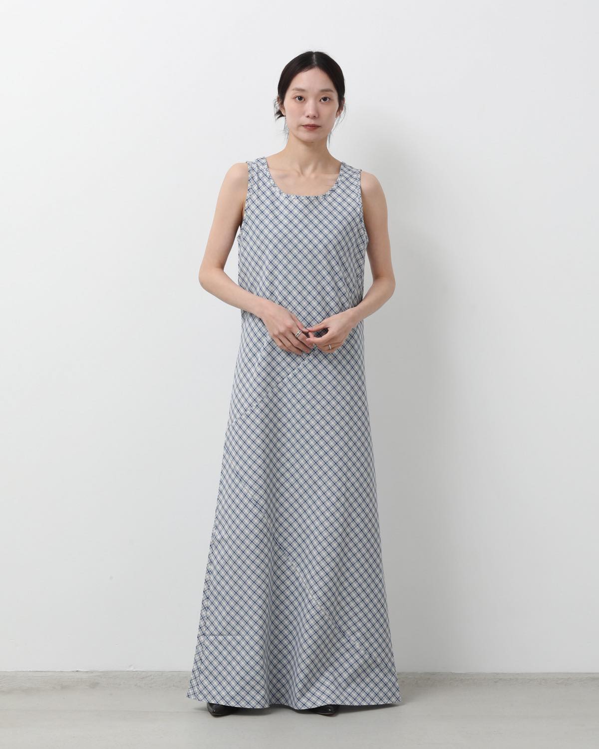 LARVA DRESS