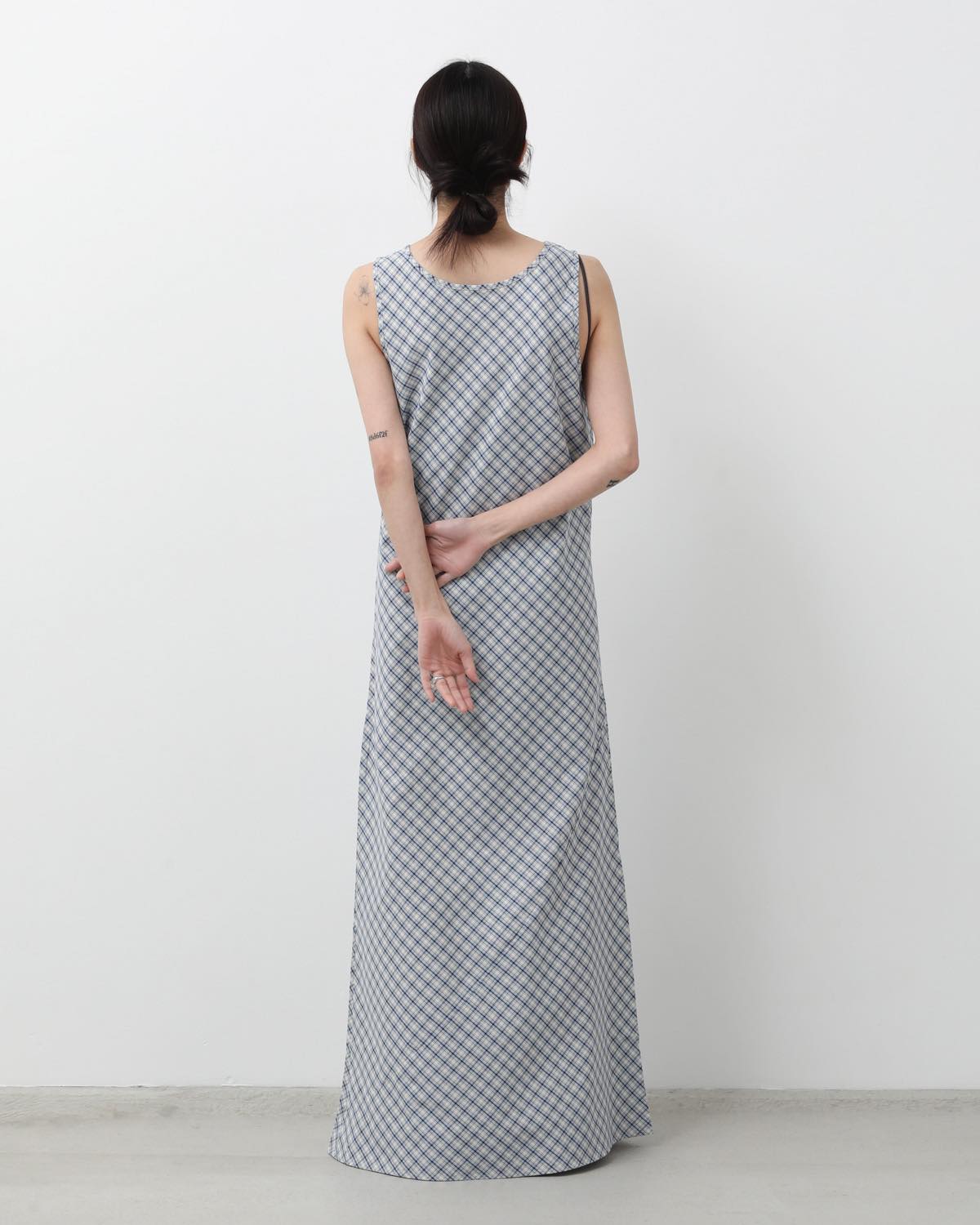 LARVA DRESS