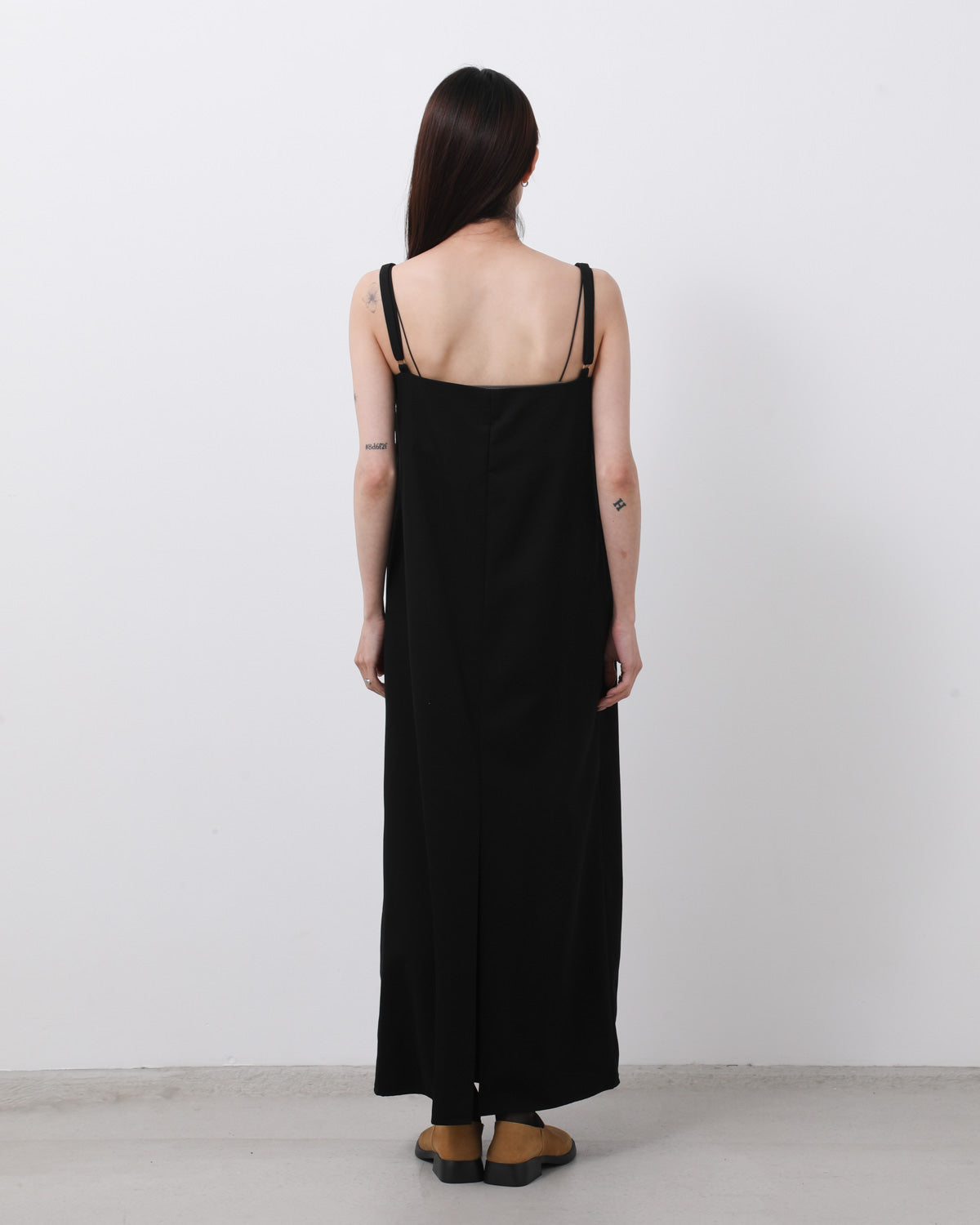 SUOER120'S WO BLACK DRESS