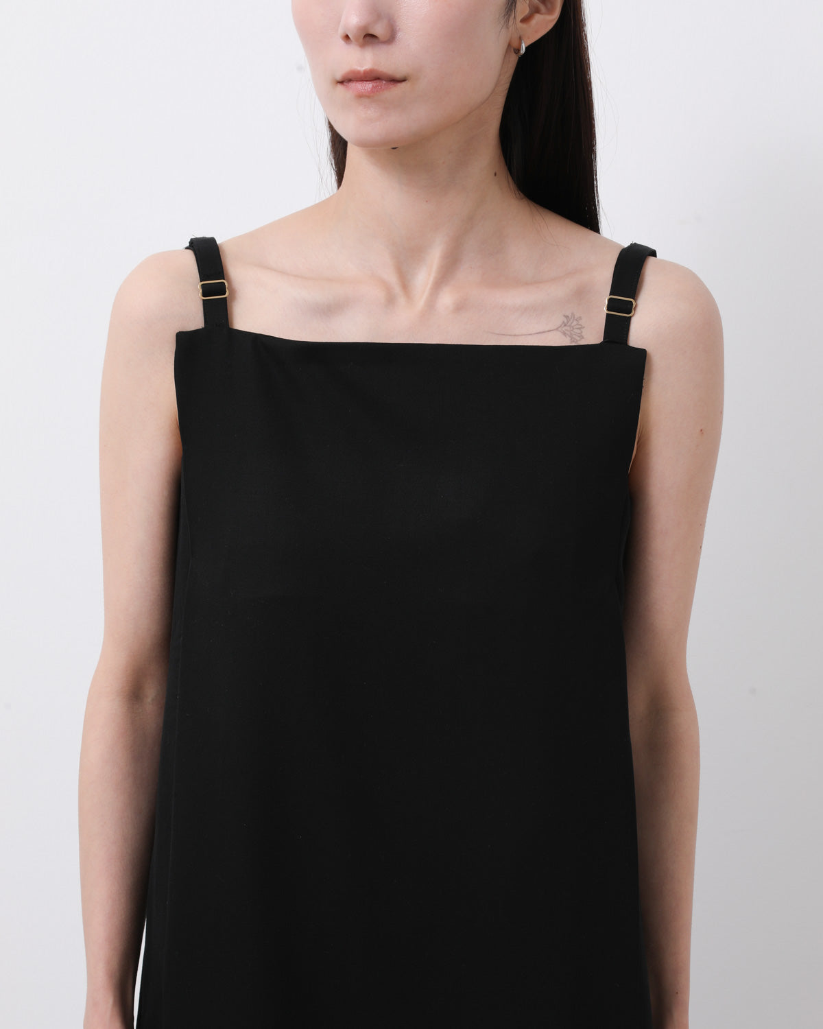 SUOER120'S WO BLACK DRESS