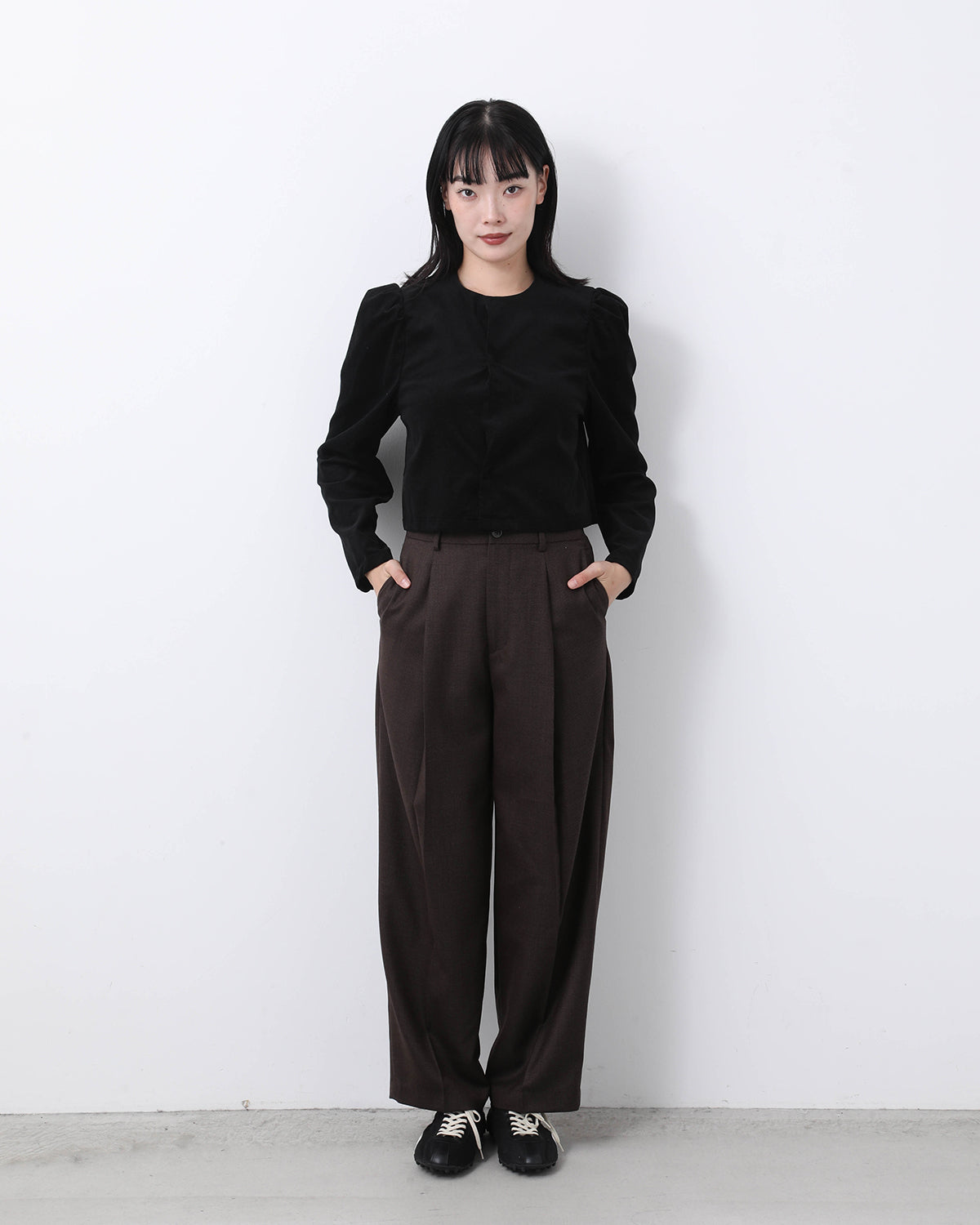 MIDDLEWOOL DEEPTUCK TROUSERS (WOMEN'S)