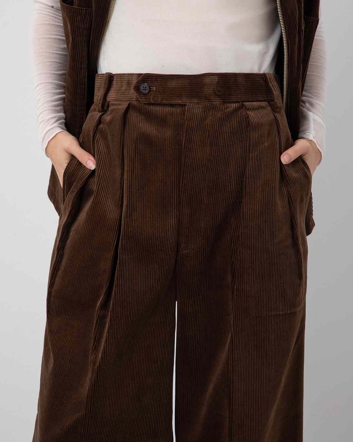 CORDUROY 2TUCK WIDE TROUSERS (WOMENS)