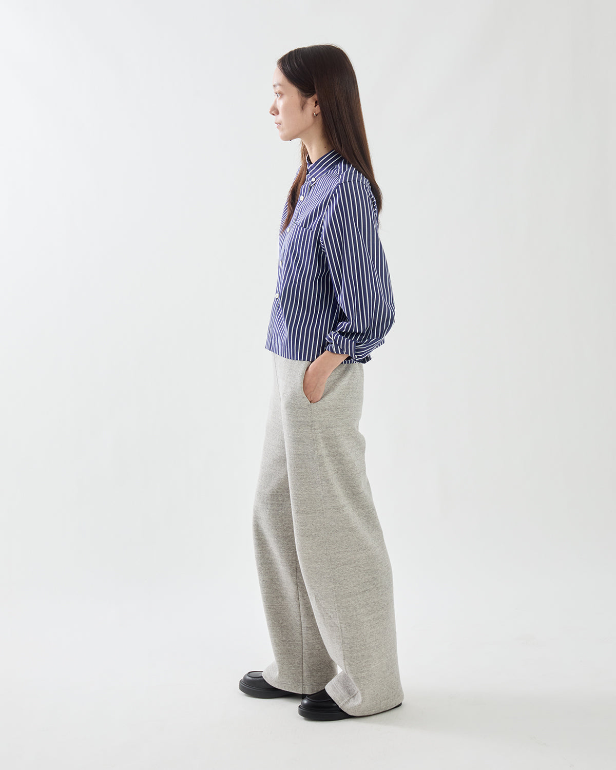 LOOSE SWEAT PANTS