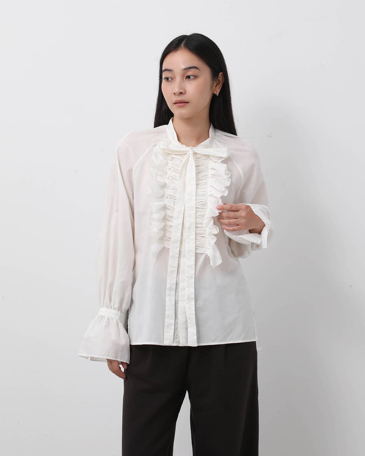 COTTON SILK RANDOM TUCK BLOUSE