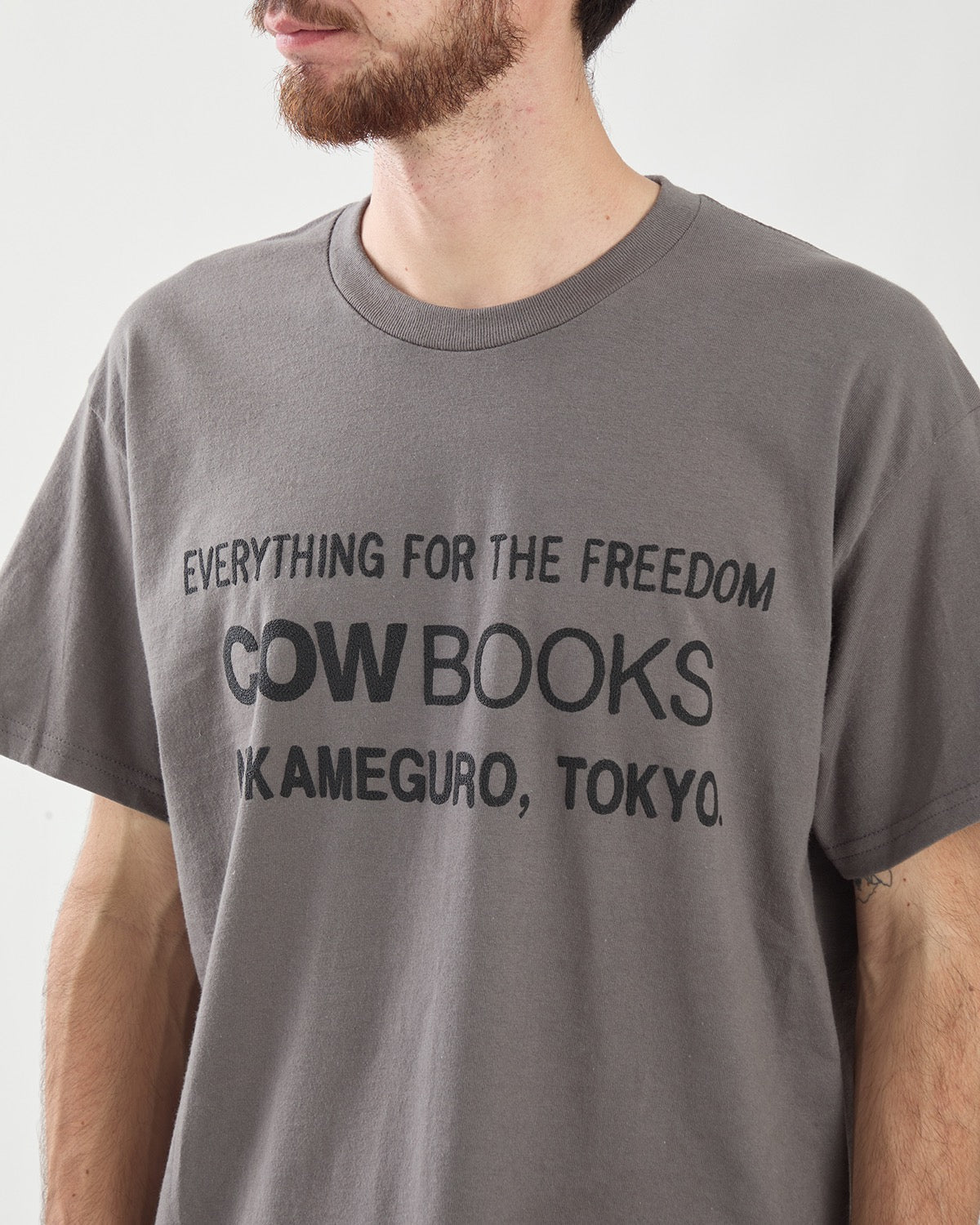 BOOK VENDER T-SHIRT