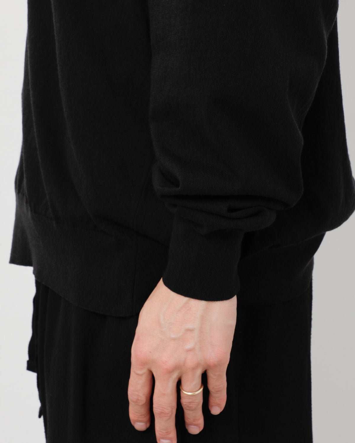 COTTON V-NECK CARDIGAN