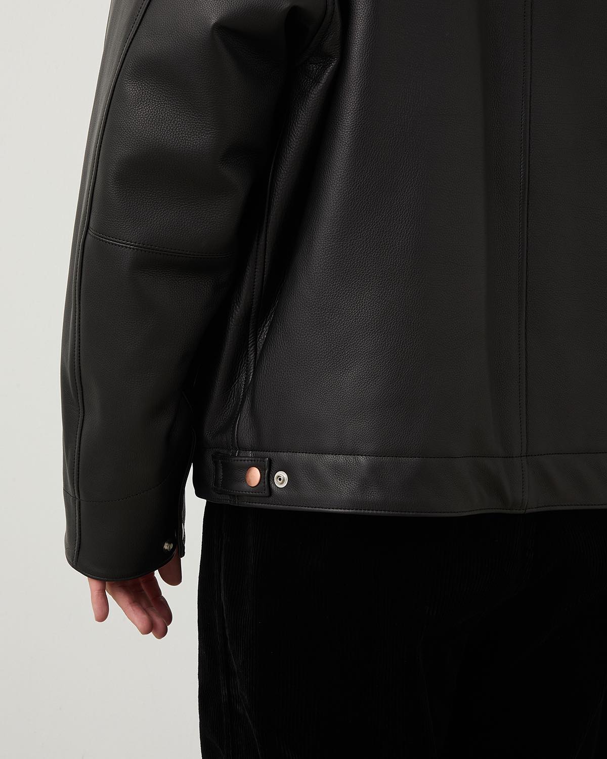 CALFSKIN ZIP SHORT JACKET