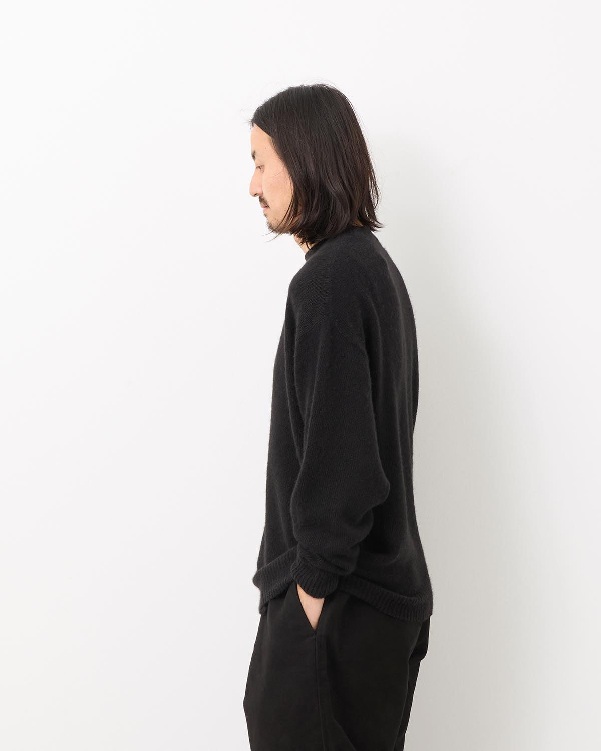 GARMENT-DYED CASHMERE CREWNECK KNIT