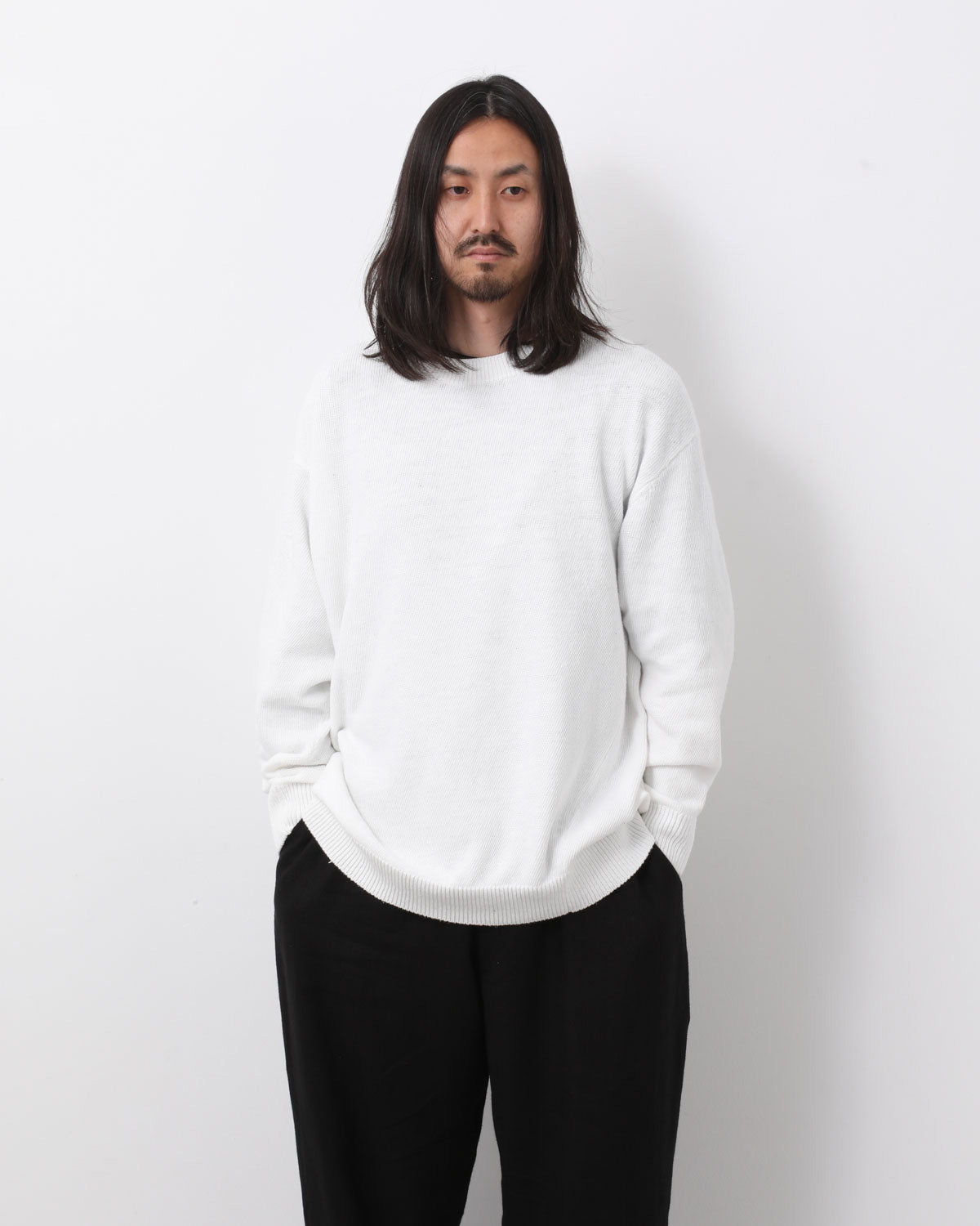 8Gクルーネックニット