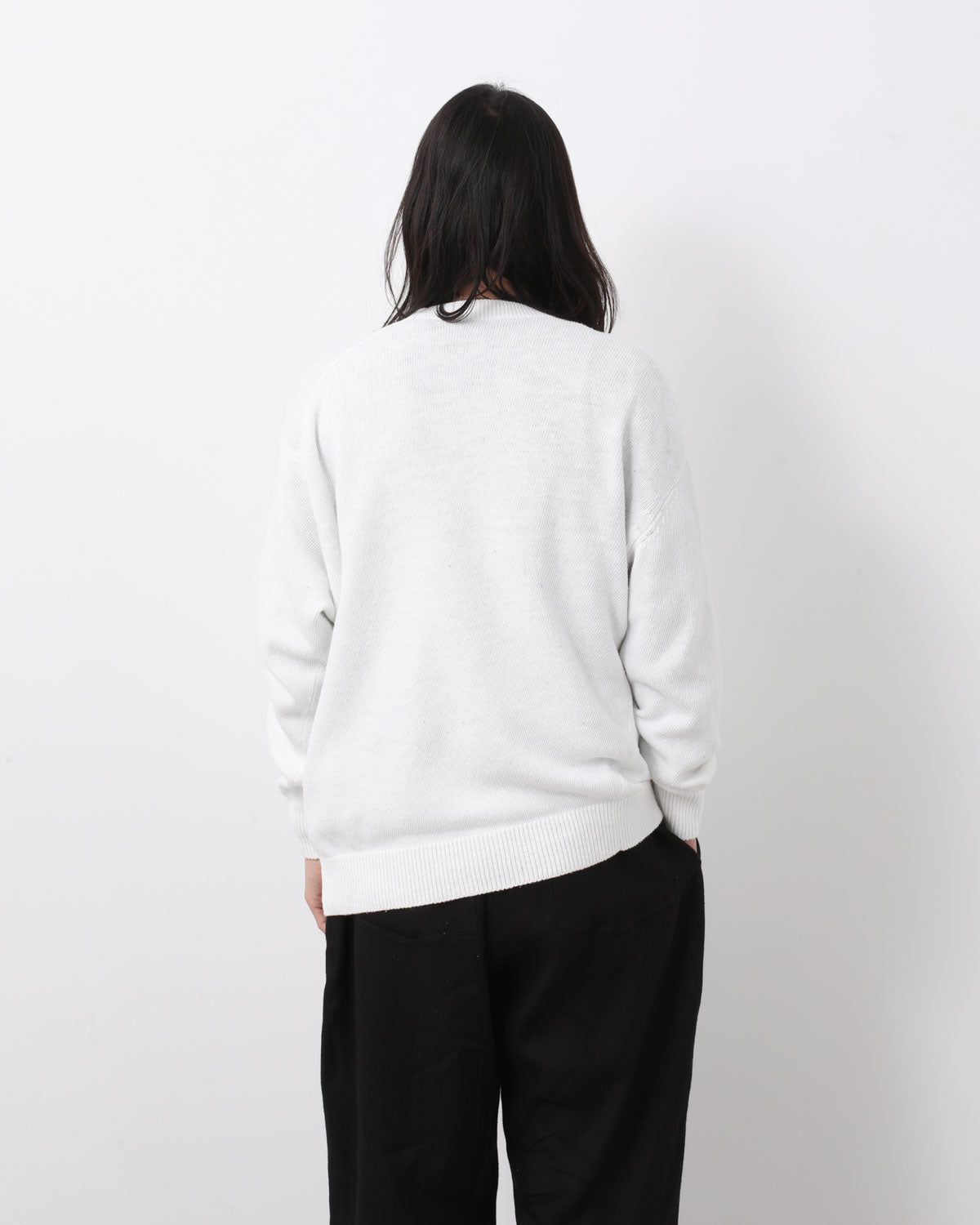 8Gクルーネックニット