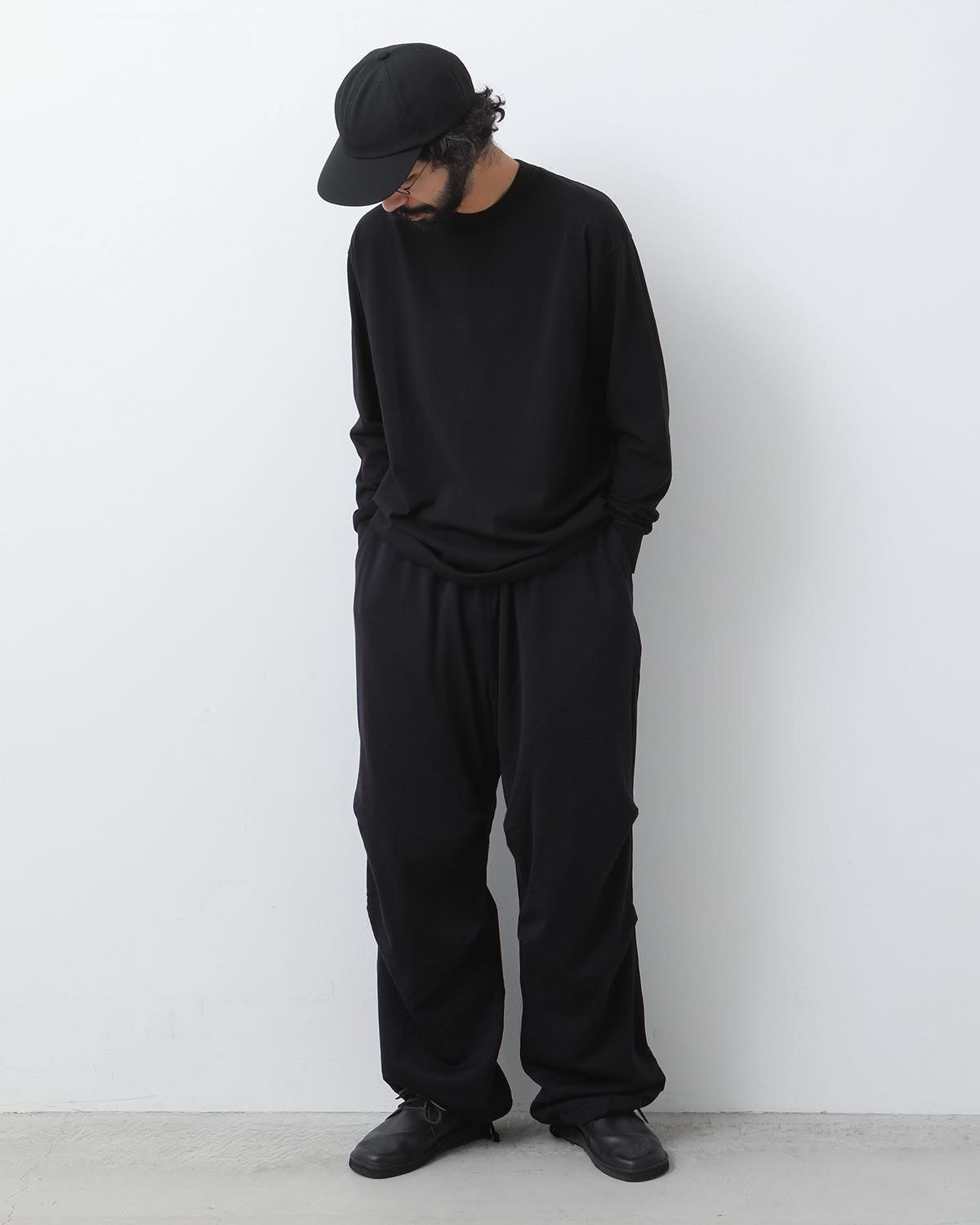 WOOL KNIT KNEE TUCK PANTS