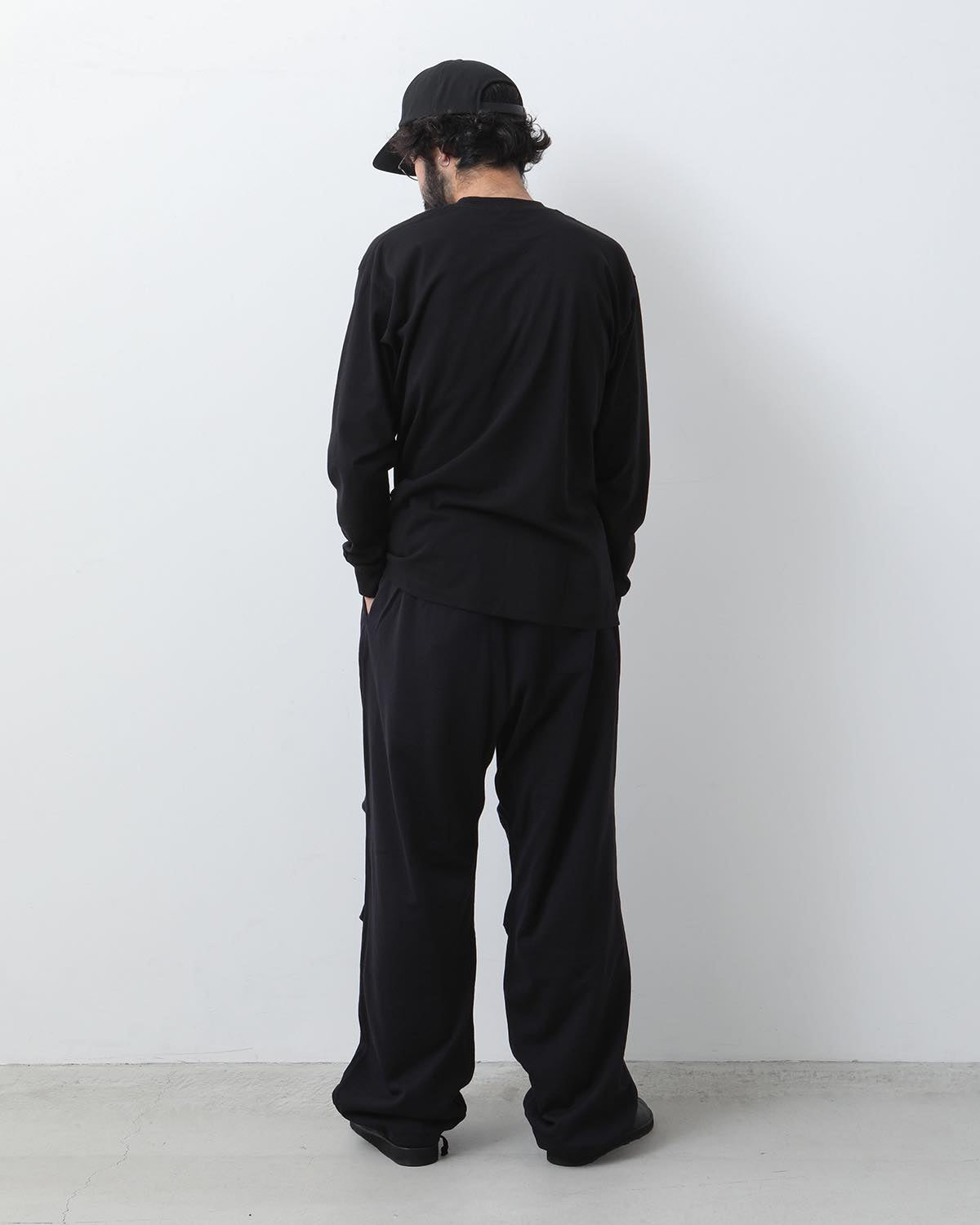 WOOL KNIT KNEE TUCK PANTS