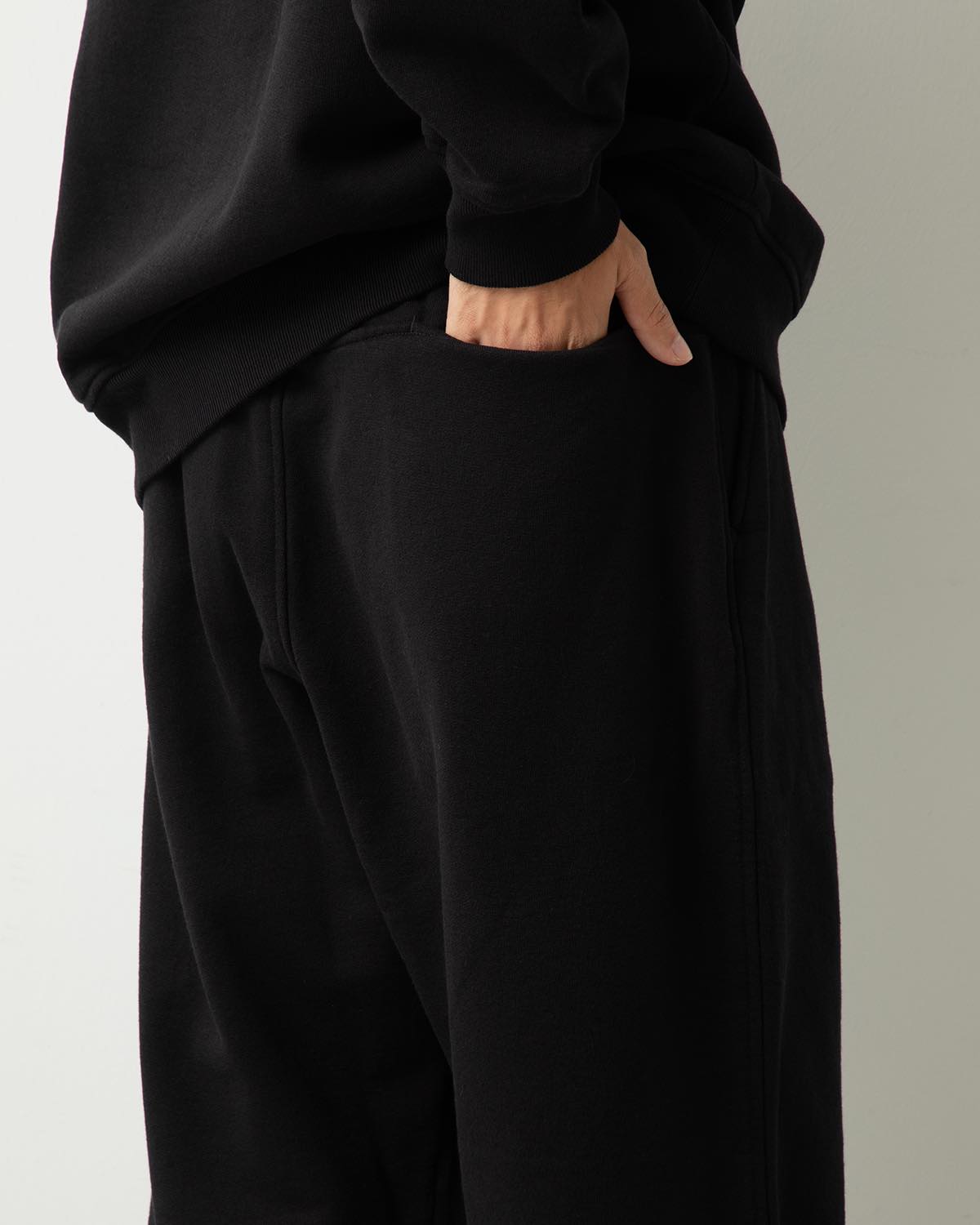 COTTON LOOP BACK PANTS