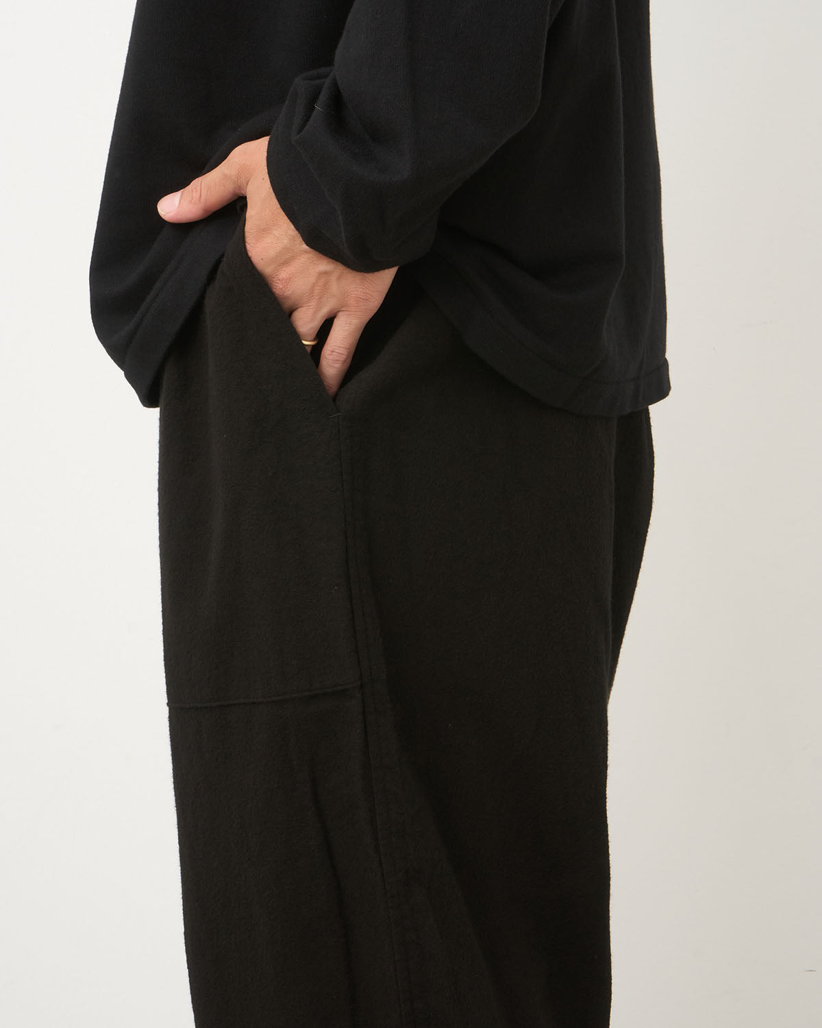 COMOLI/コットンネル テーパードパンツ 25AW COMOLI (コモリ) コットンネル テーパードパンツ