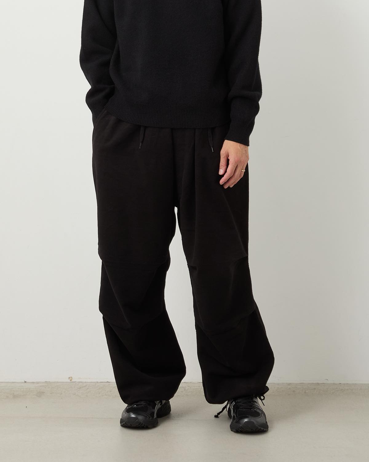 MOLESKIN KNEE TUCK PANTS