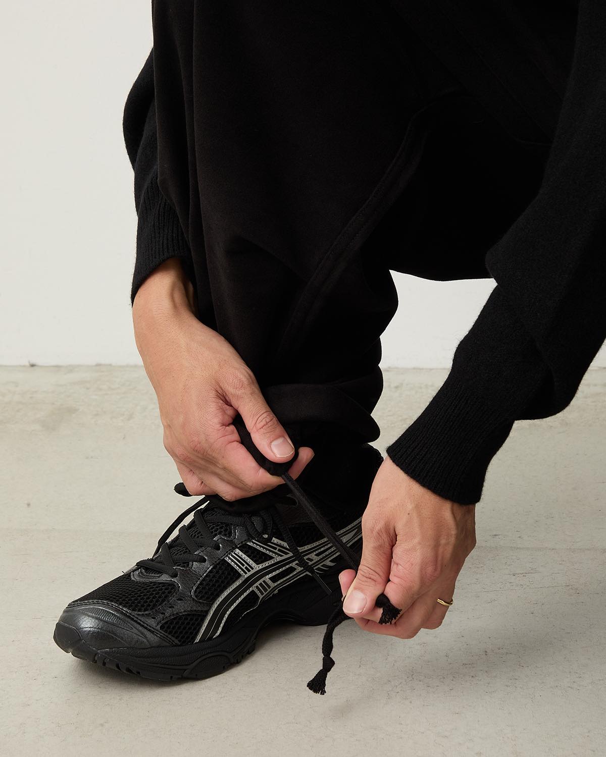 MOLESKIN KNEE TUCK PANTS