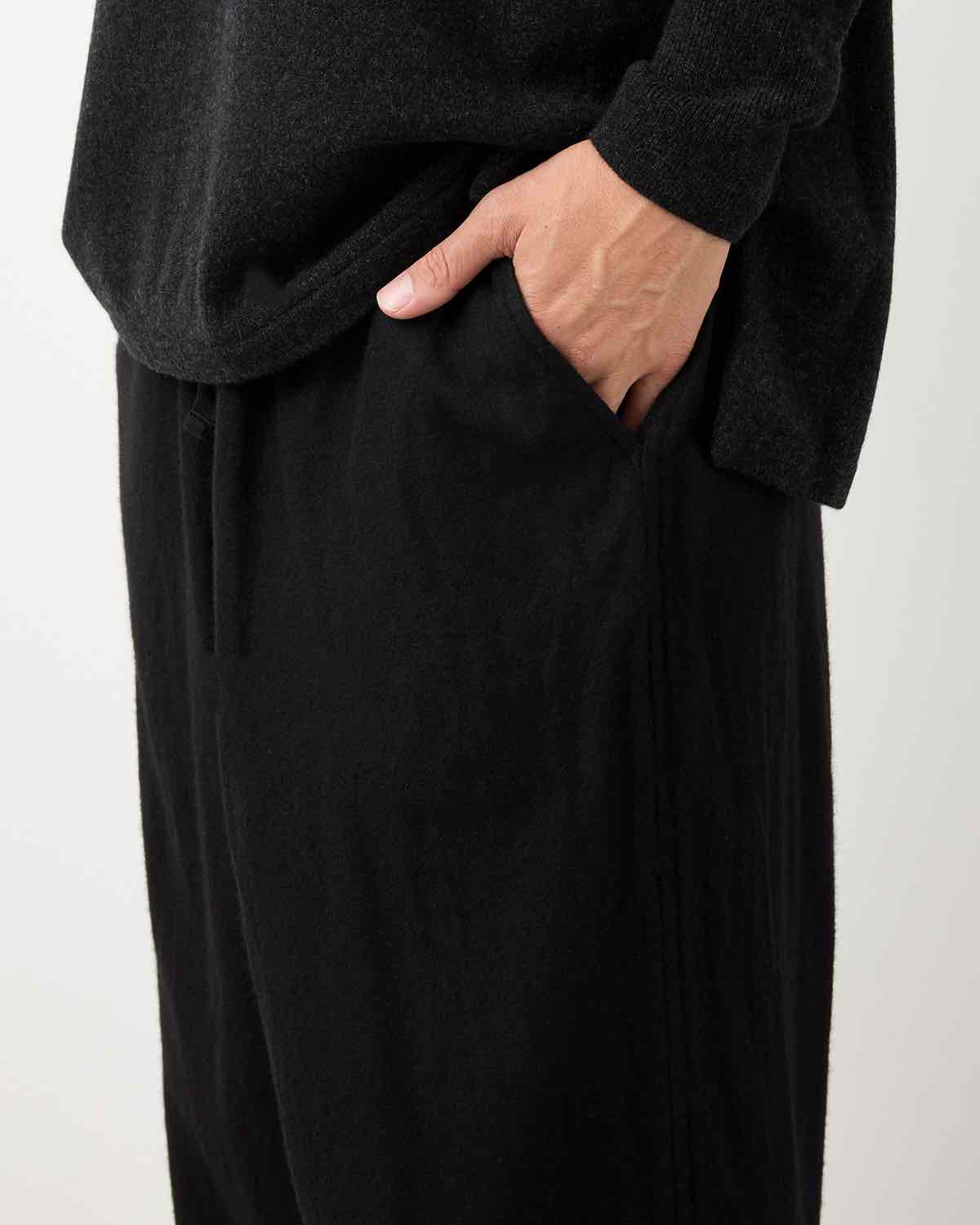 CASHMERE SILK TAPERED PANTS