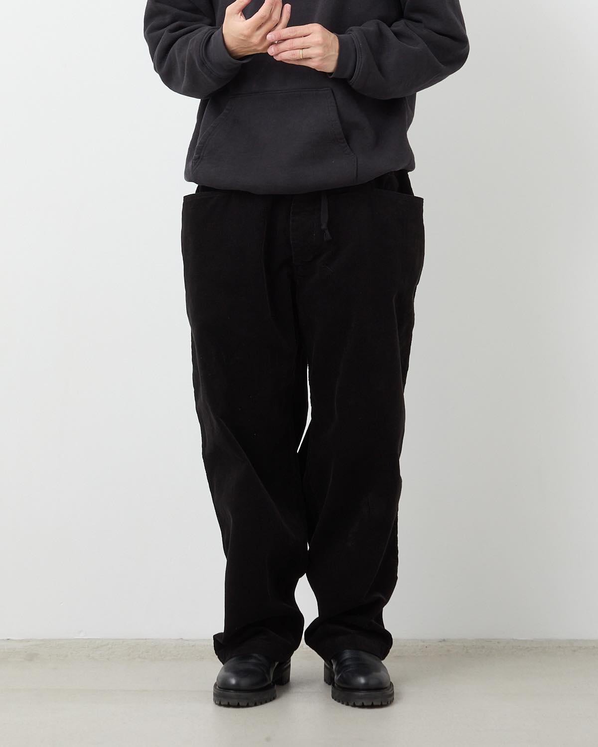 コーデュロイドローストリングパンツ