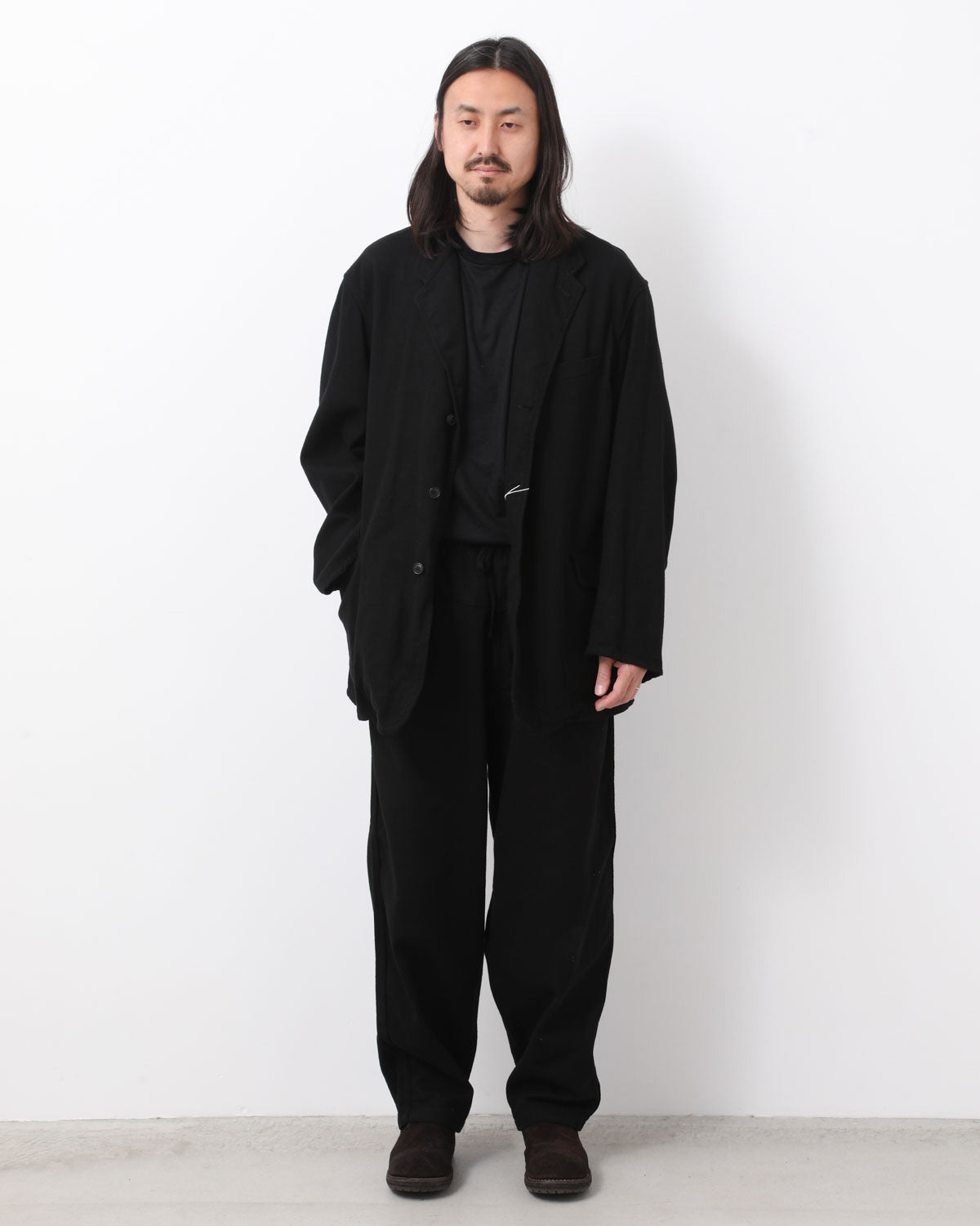 ブラックドリルテーパードパンツ