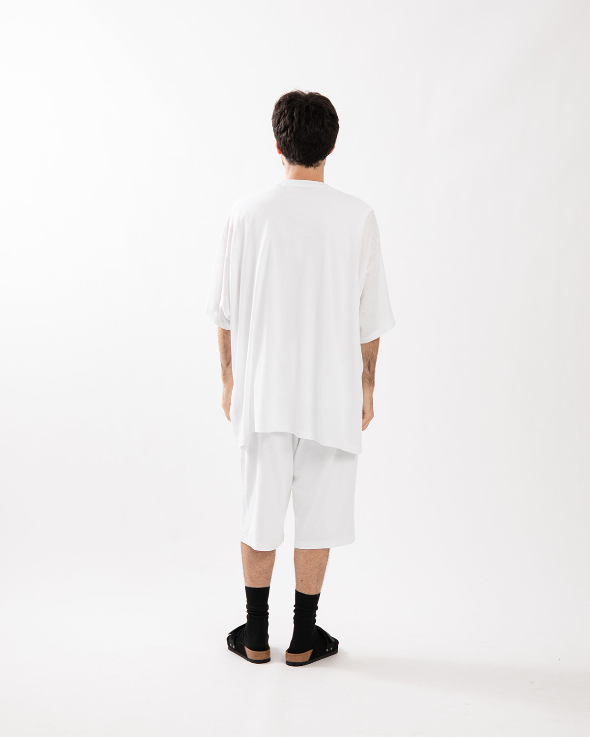 COMOLI | オンラインセレクトショップ COVERCHORD