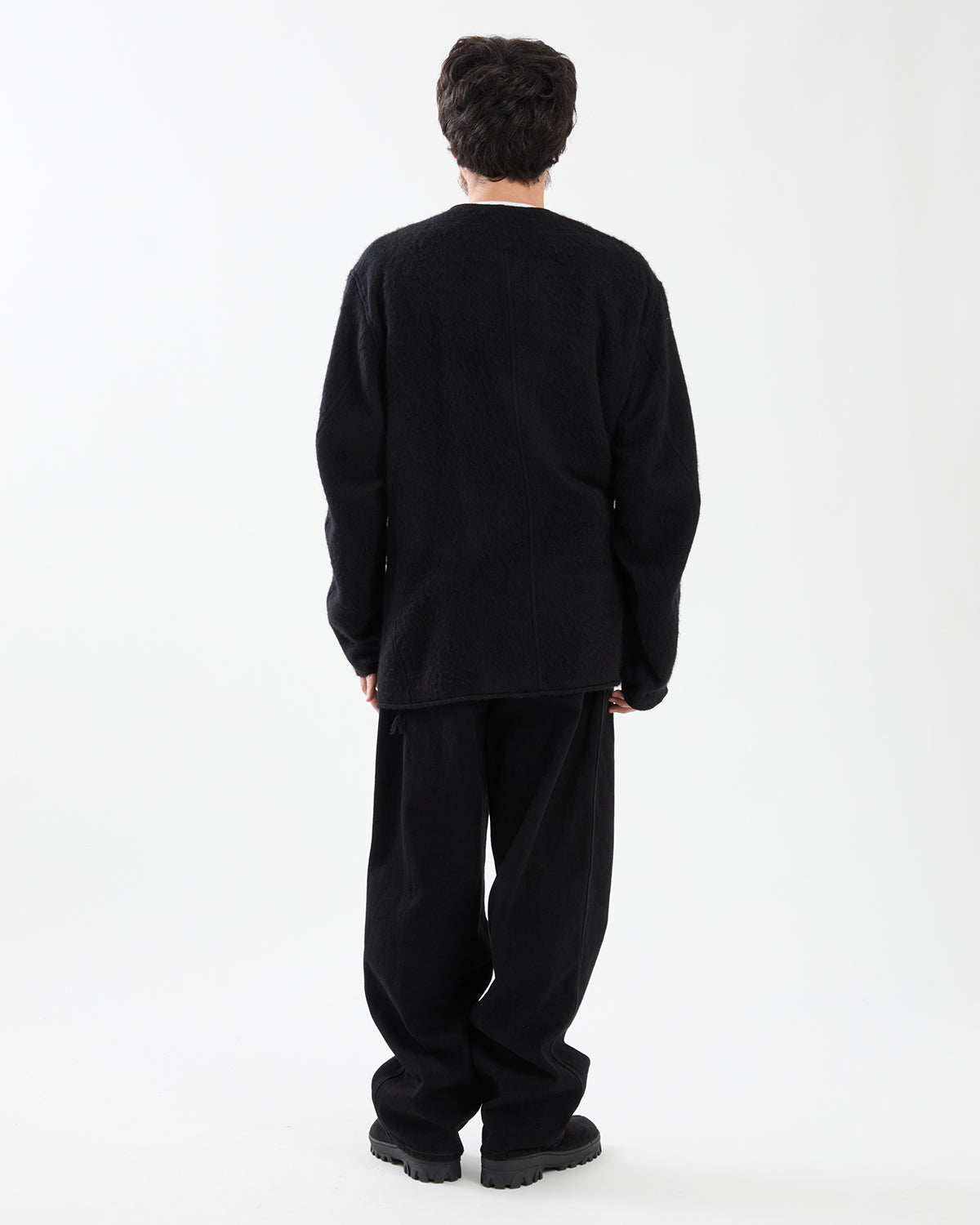 ブラックデニム ベルテッドパンツ