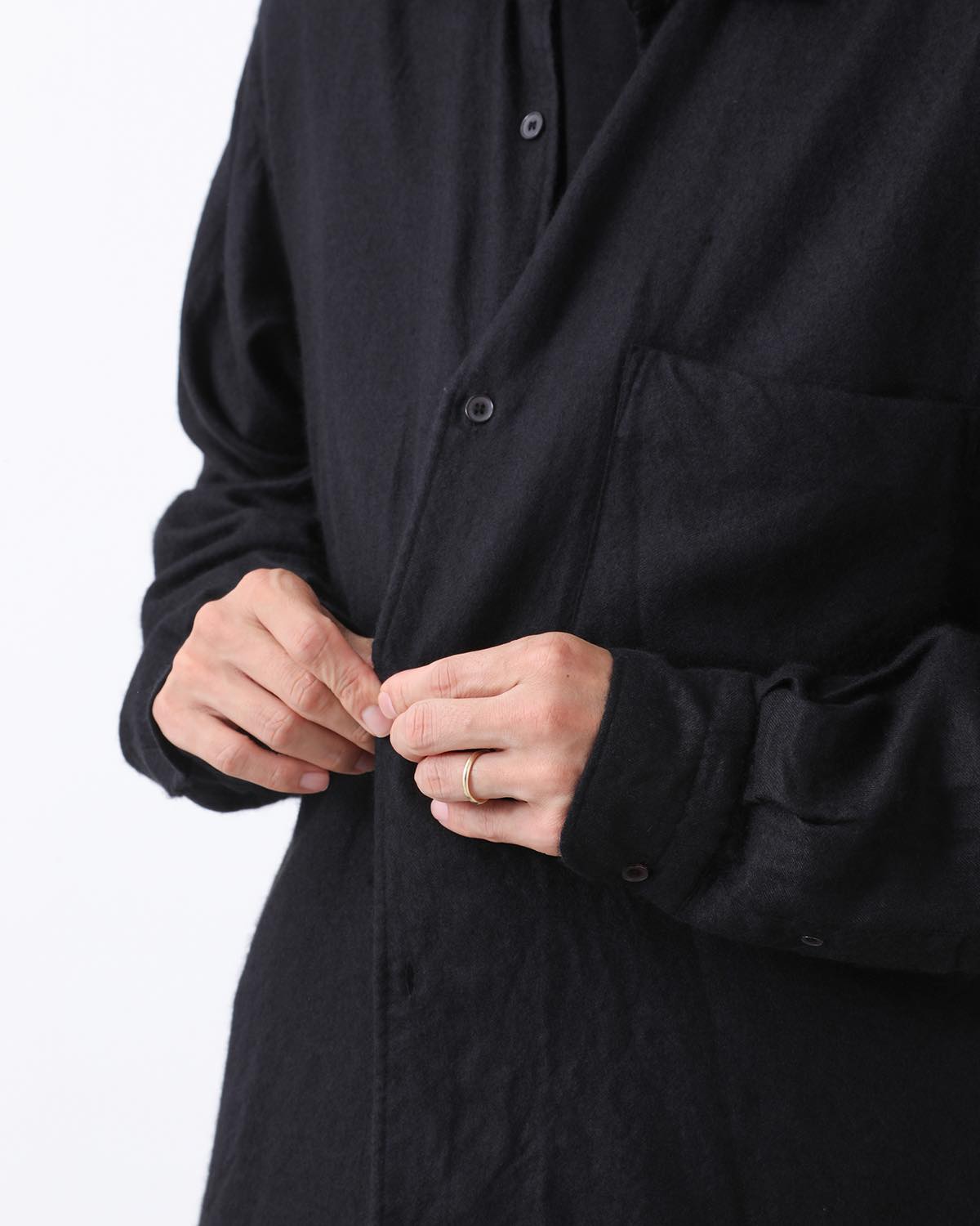 カシミヤシルク製品染シャツ