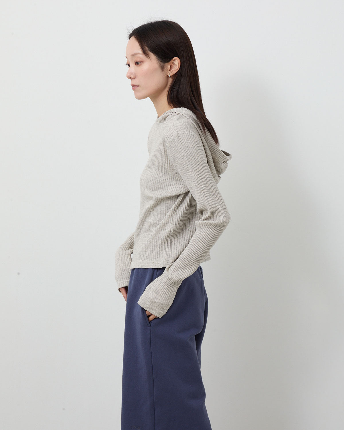LIGHT KNIT HOODIE